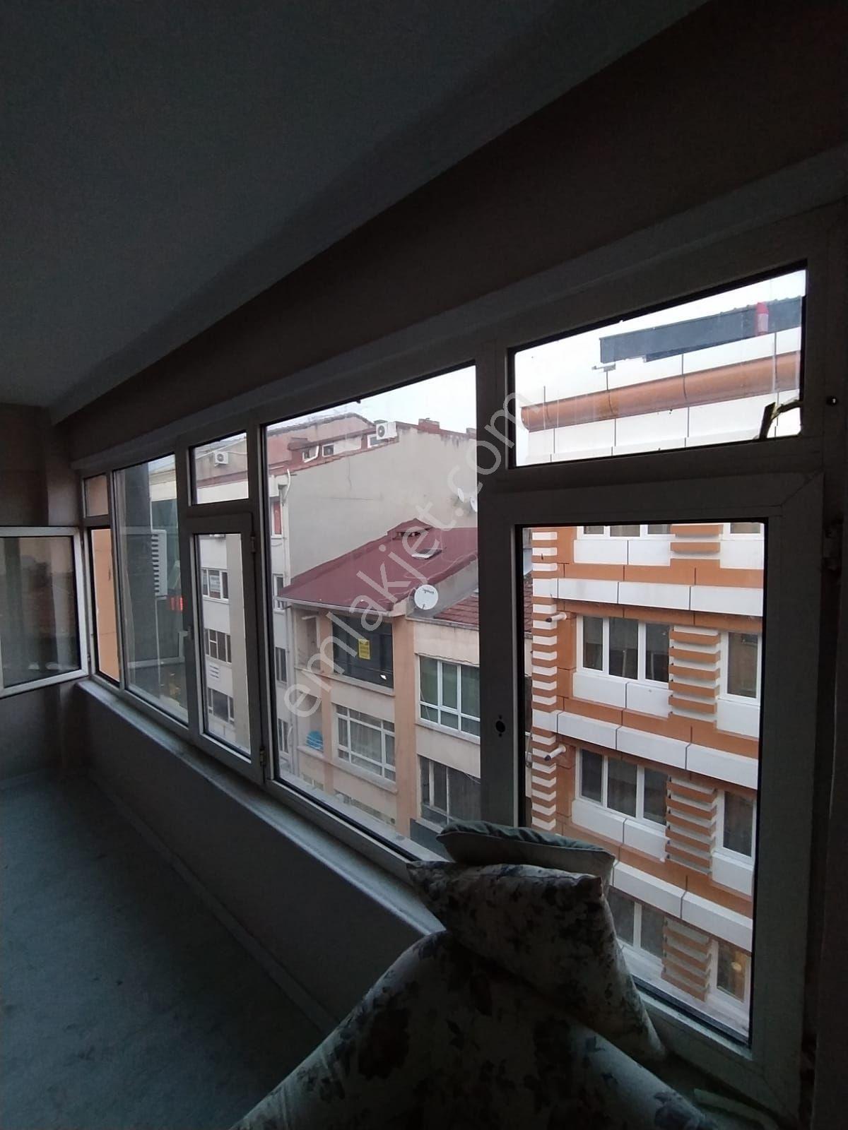 Kadıköy Merkezde - Görsel 2