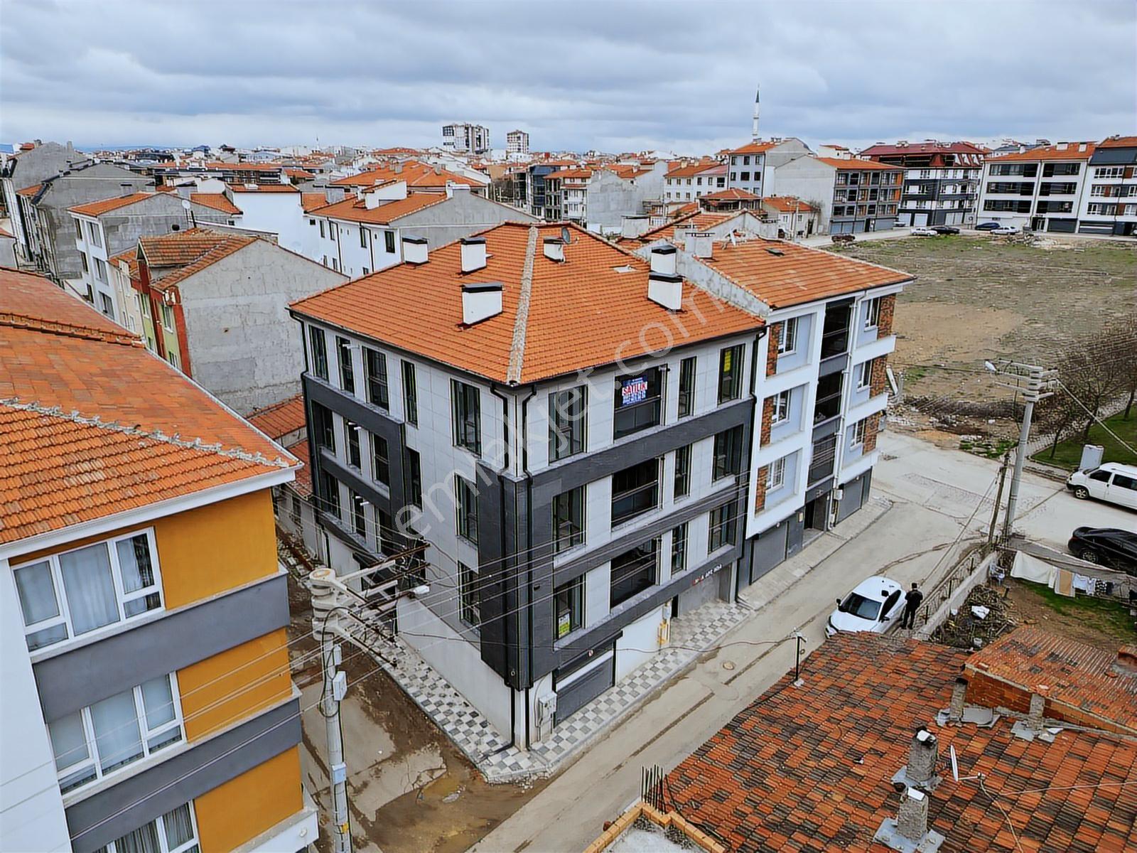 Çamlıca Mah. Köşe Cepheli Lux 2+0 Geniş Daire - Görsel 31