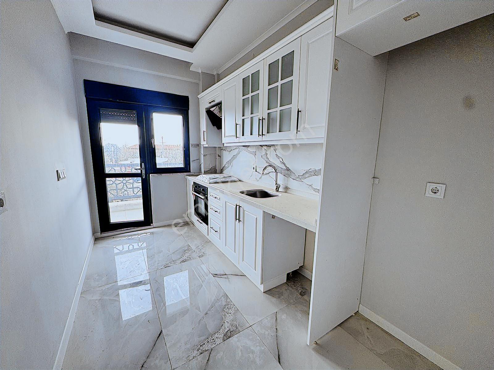 Kerim'den Küçükkuyu Merkez'de Geniş 2+1 Kiralık Daire - Görsel 15