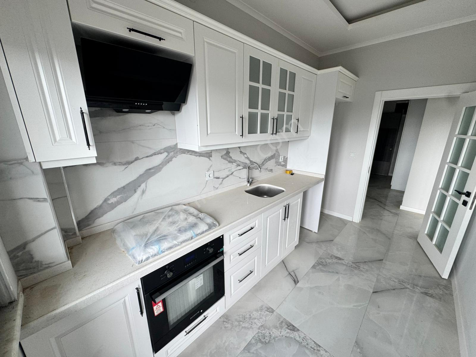 Kerim'den Küçükkuyu Merkez'de Geniş 2+1 Kiralık Daire - Görsel 5