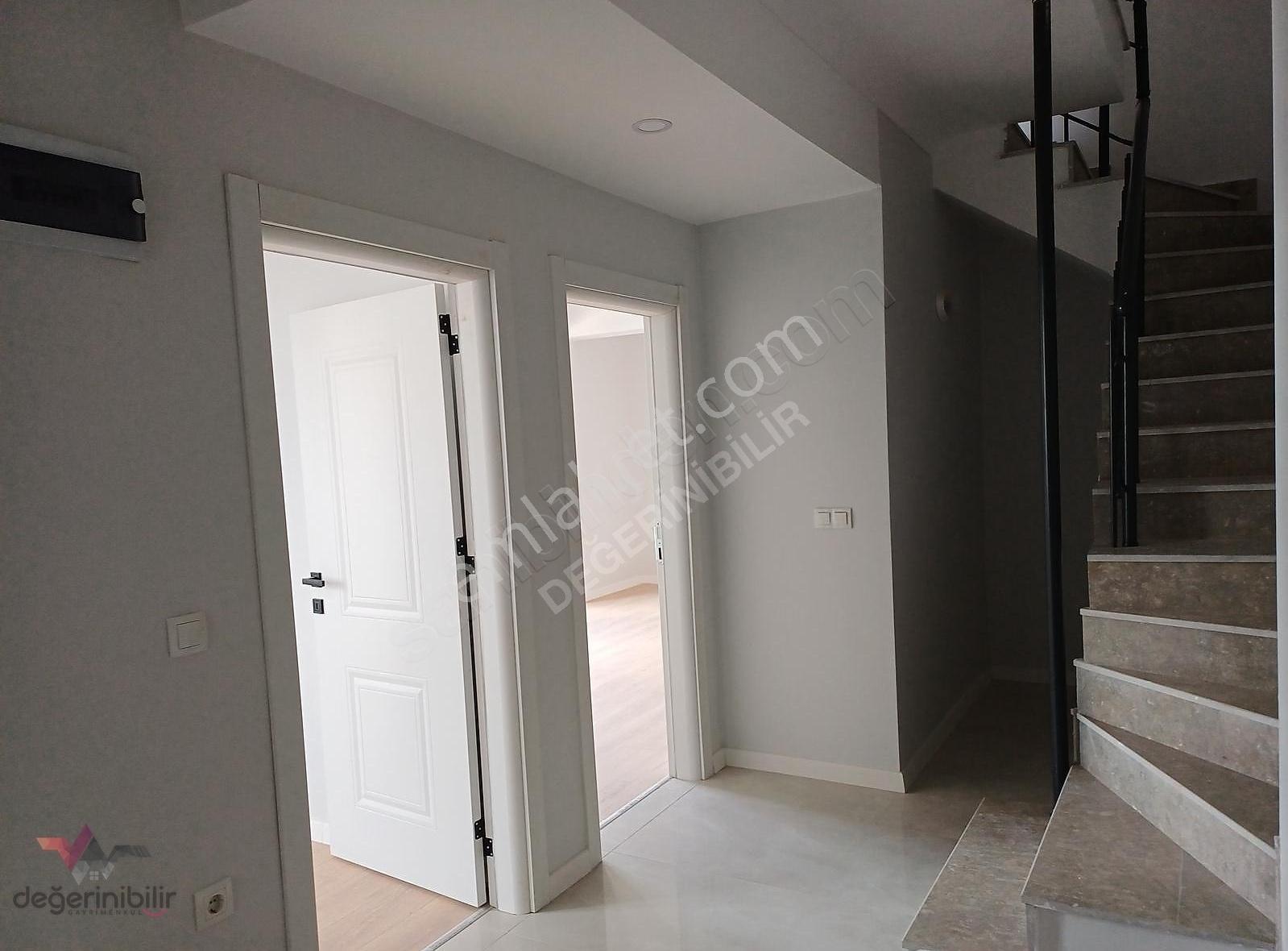 Kartepe Fsm'de 4+1 Eğimsiz Çatı Dubleks Sıfır Daire - Görsel 6