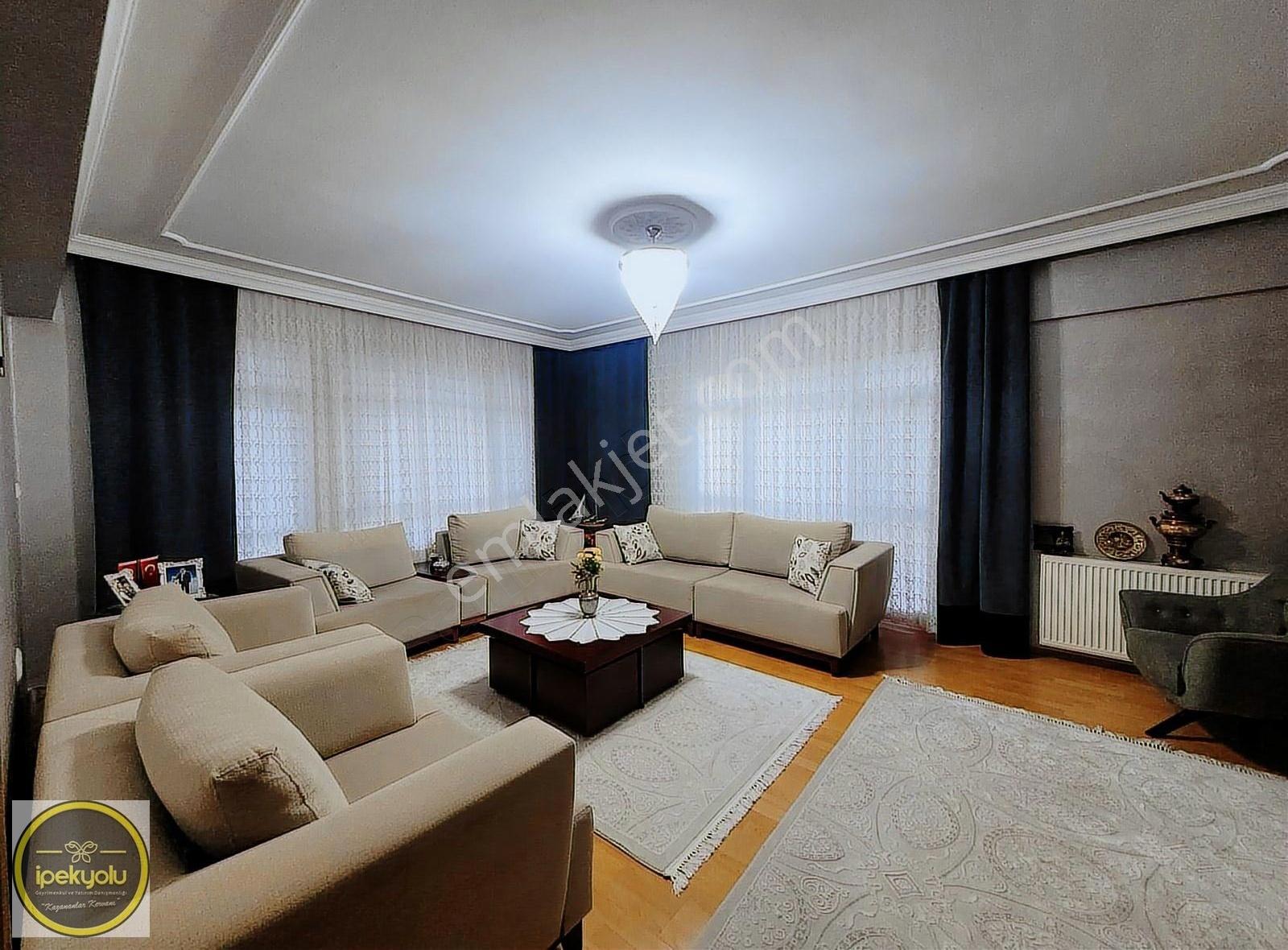 İpekyolu Gayrimenkulden Turkuaz Sitesinde 3+1 Satılık Daire - Görsel 12