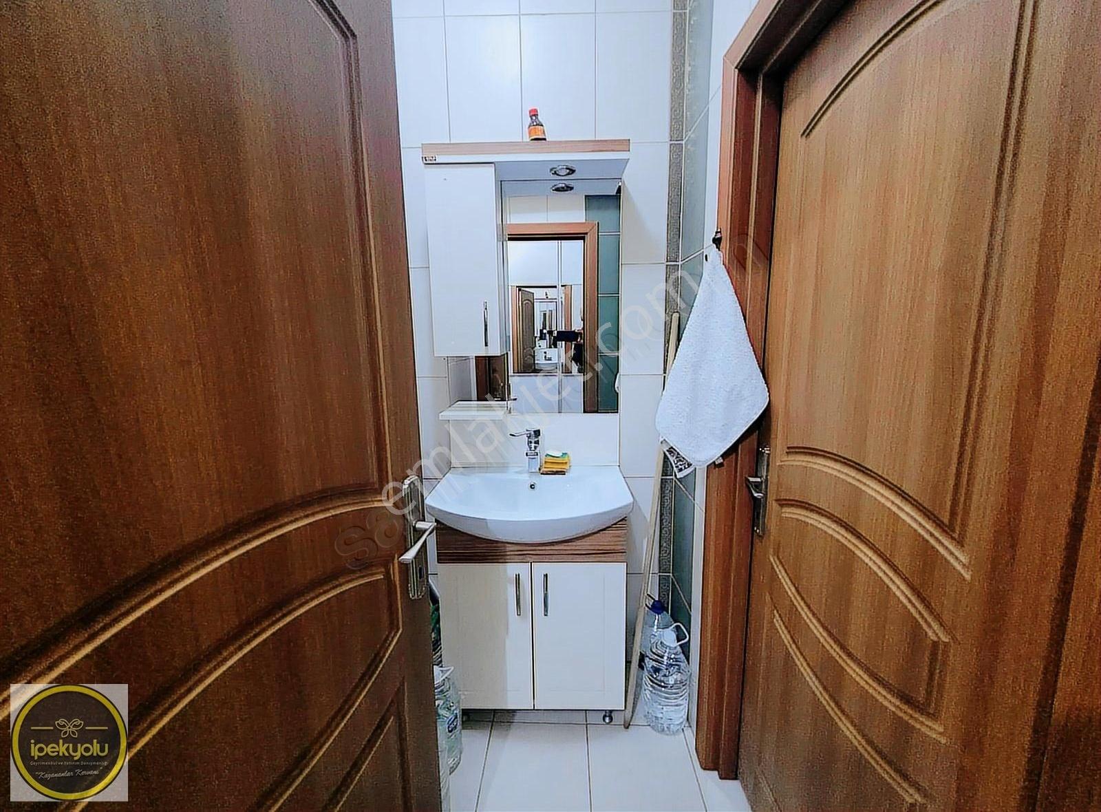 İpekyolu Gayrimenkulden Turkuaz Sitesinde 3+1 Satılık Daire - Görsel 9