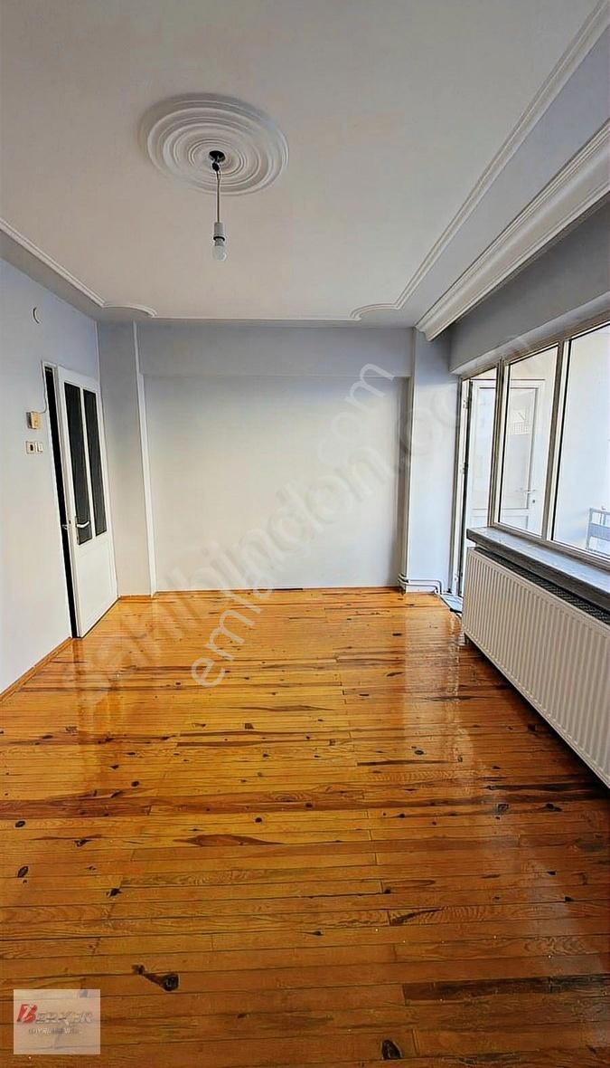 Yarhasanlar Mahallesi 3+1 110m2 Satılık Arakat Daire - Görsel 2