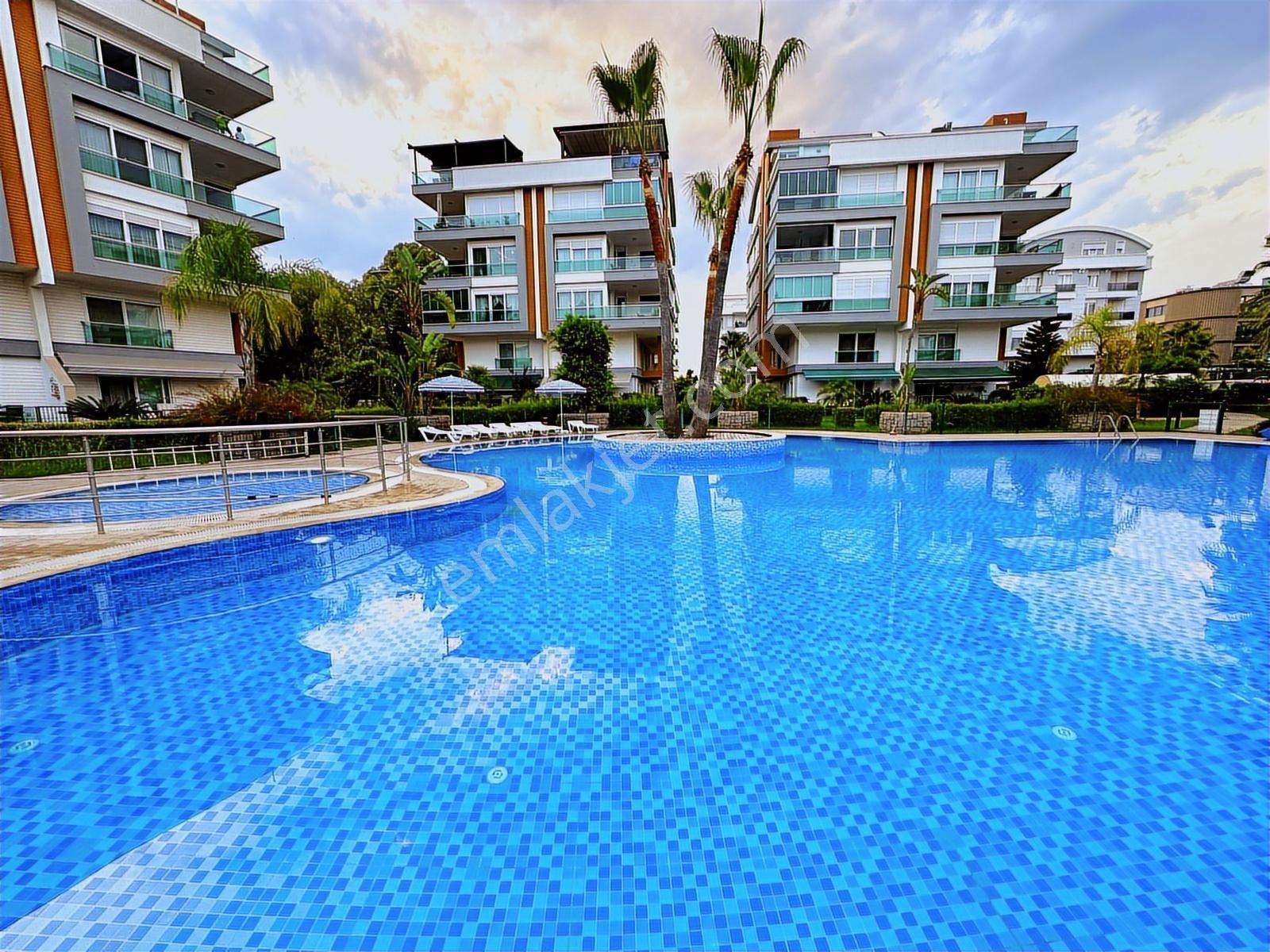 Orange Park'ta Havuzlu Güvenlikli Lüks Eşyalı 1+1 Satılık Daire - Görsel 25