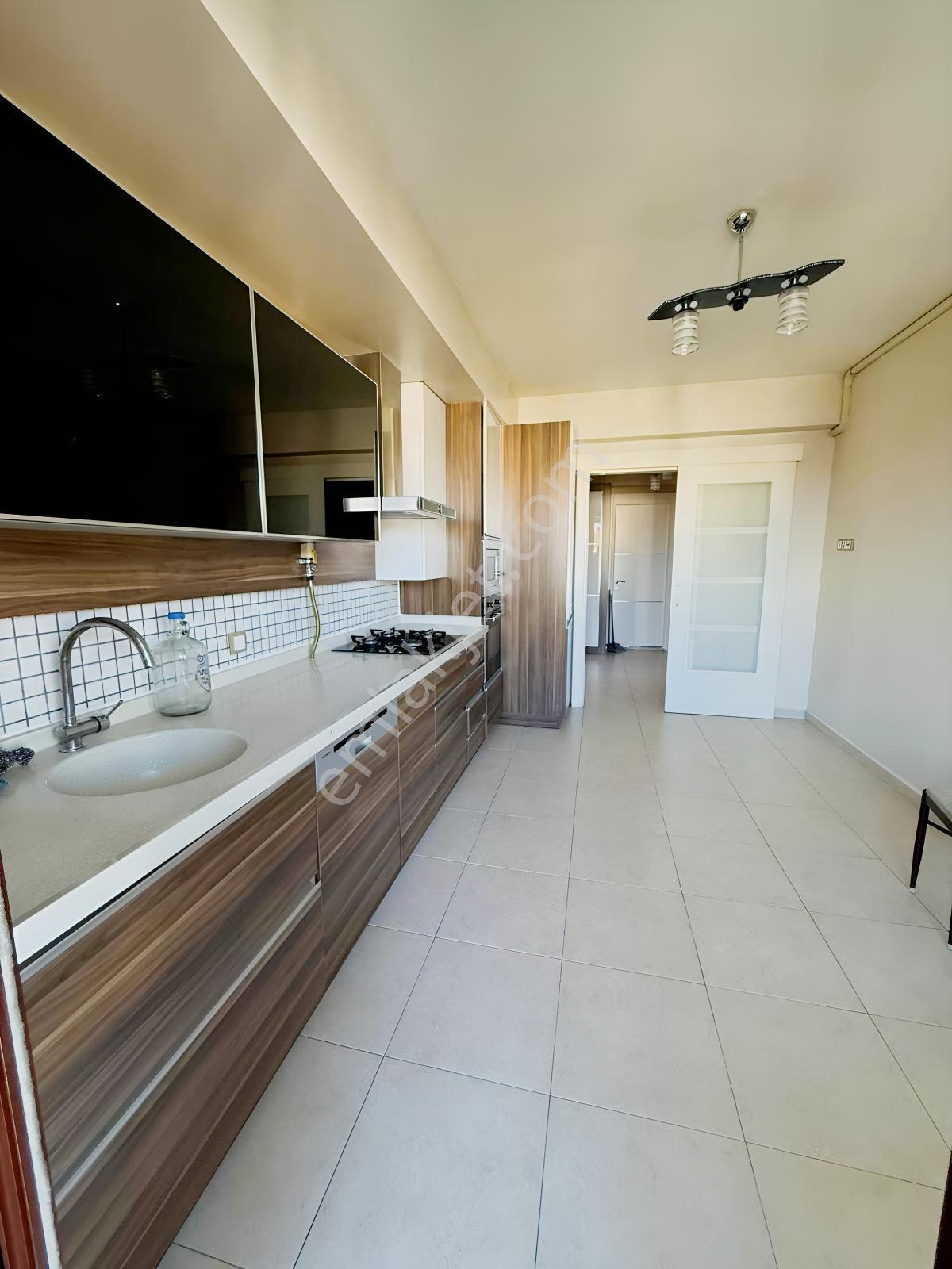 Selçuklu Mahallesin De Kiralık Lüks 4+1 Daire - Görsel 22
