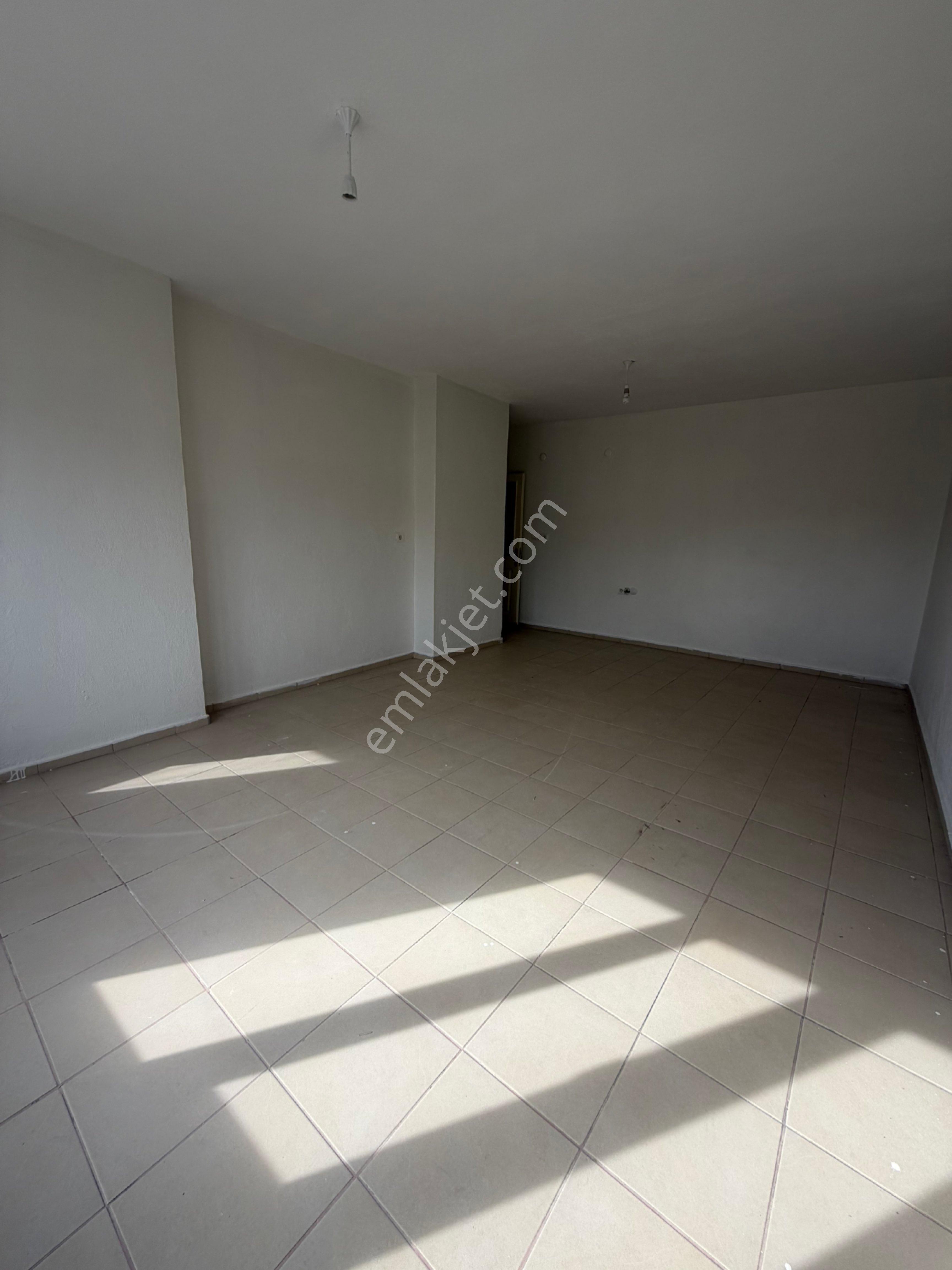 Silifke Taşucu Yolu Üzerinde Kiralık 3+1daire - Görsel 19