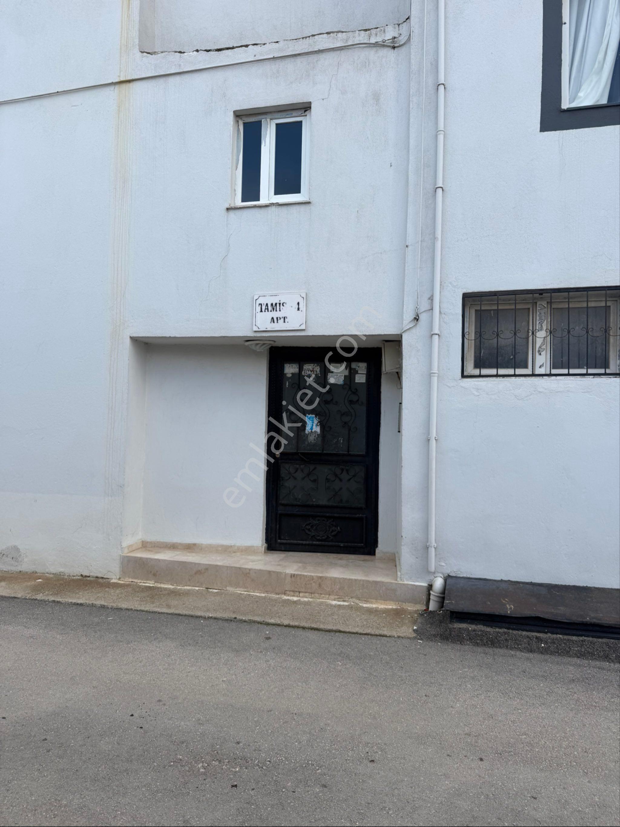 Silifke Taşucu Yolu Üzerinde Kiralık 3+1daire - Görsel 2