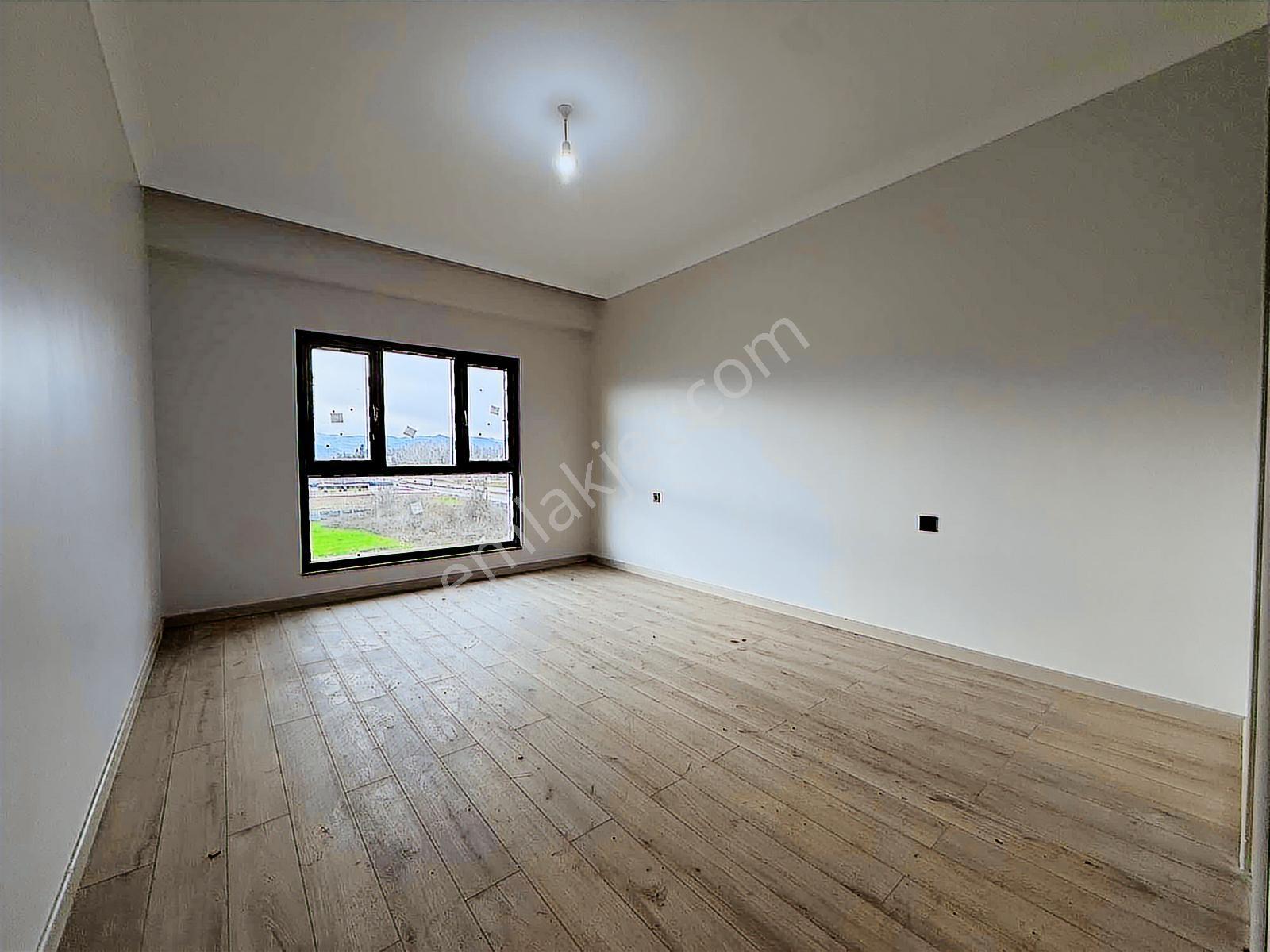 Kartepe Dumlupınar Mahallesinde Kullanışlı 3+1 Kiralık Daire - Görsel 4