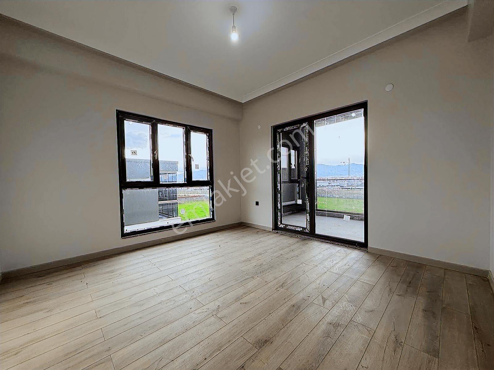 Kartepe Dumlupınar Mahallesinde Kullanışlı 3+1 Kiralık Daire - Görsel 24