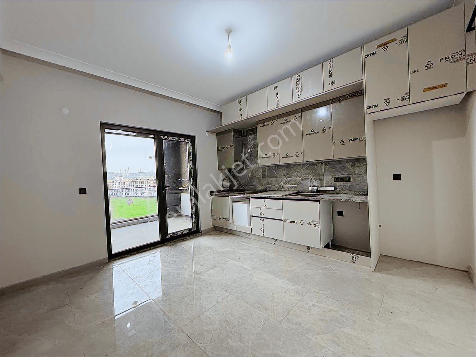Kartepe Dumlupınar Mahallesinde Kullanışlı 3+1 Kiralık Daire - Görsel 2