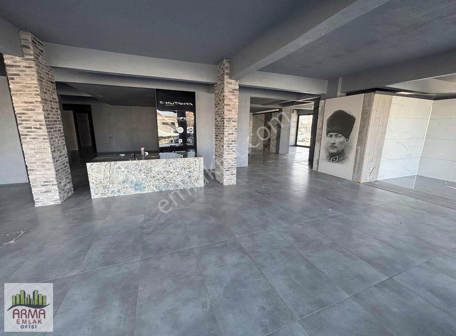 Sağlık Mah. E5/anayola 20 Metre Cepheli 400m2 Kiralık Dükkan - Görsel 5