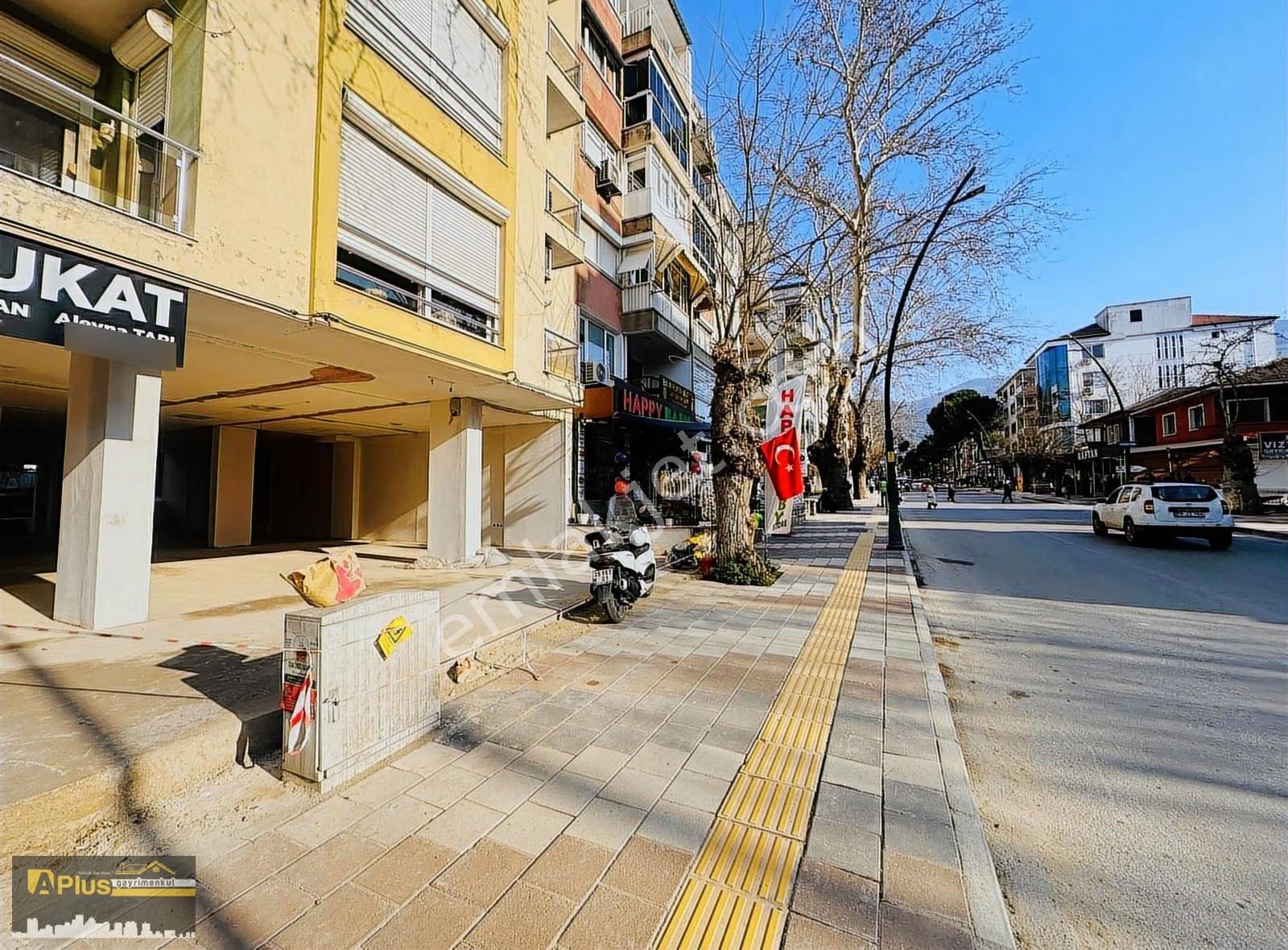 A Plus Gayrimenkulden İstasyon Caddesinde 180 M2 Satılık Dükkan - Görsel 4
