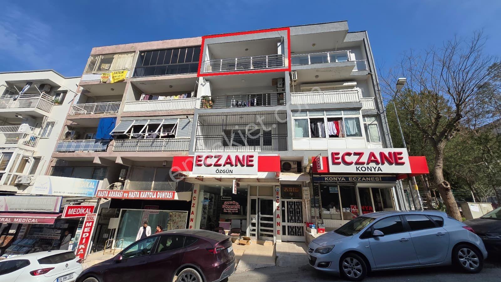 Yeşilyurt Devlet Hastanesi Karşısı 3+1 Doğalgazlı Deniz Manzaralı Çift Balkonlu Masrafsız