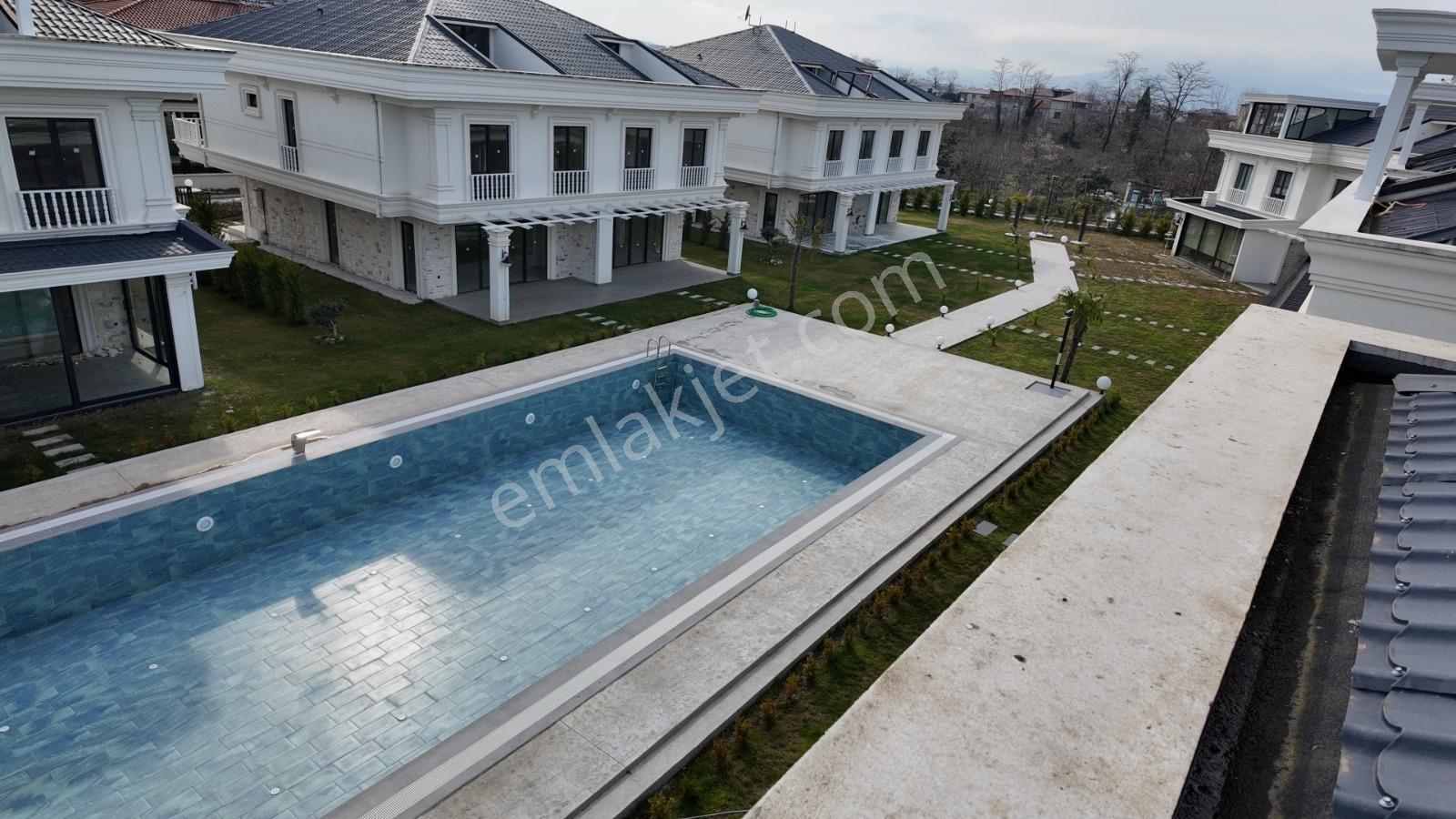 Turnasuyunda Denize 100 M Mesafede Sakin Ve Lüks Bir Yaşam İçin - Görsel 13