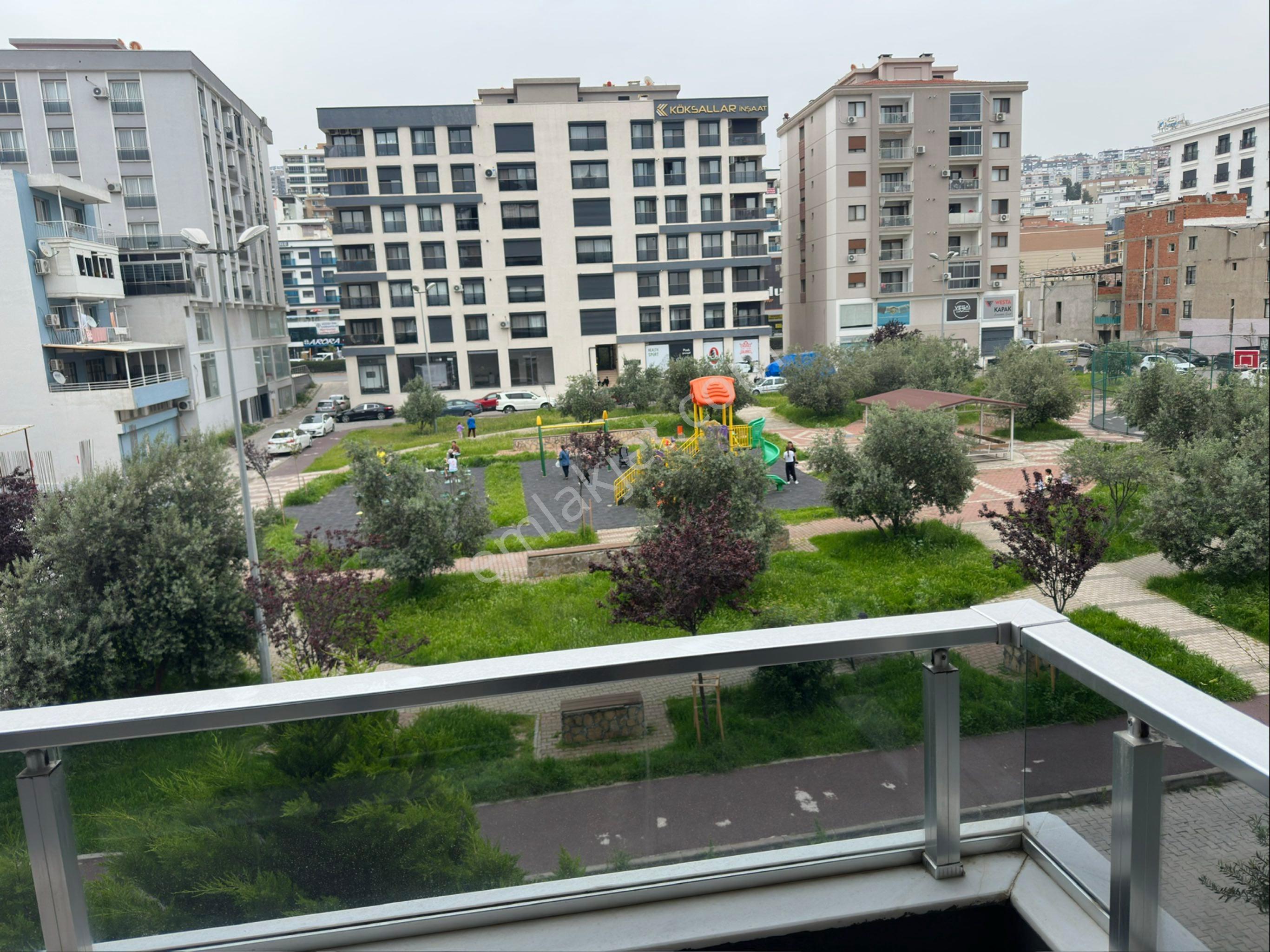 Çiğli'de Site İçi Satılık 3+1 Daire - Görsel 3