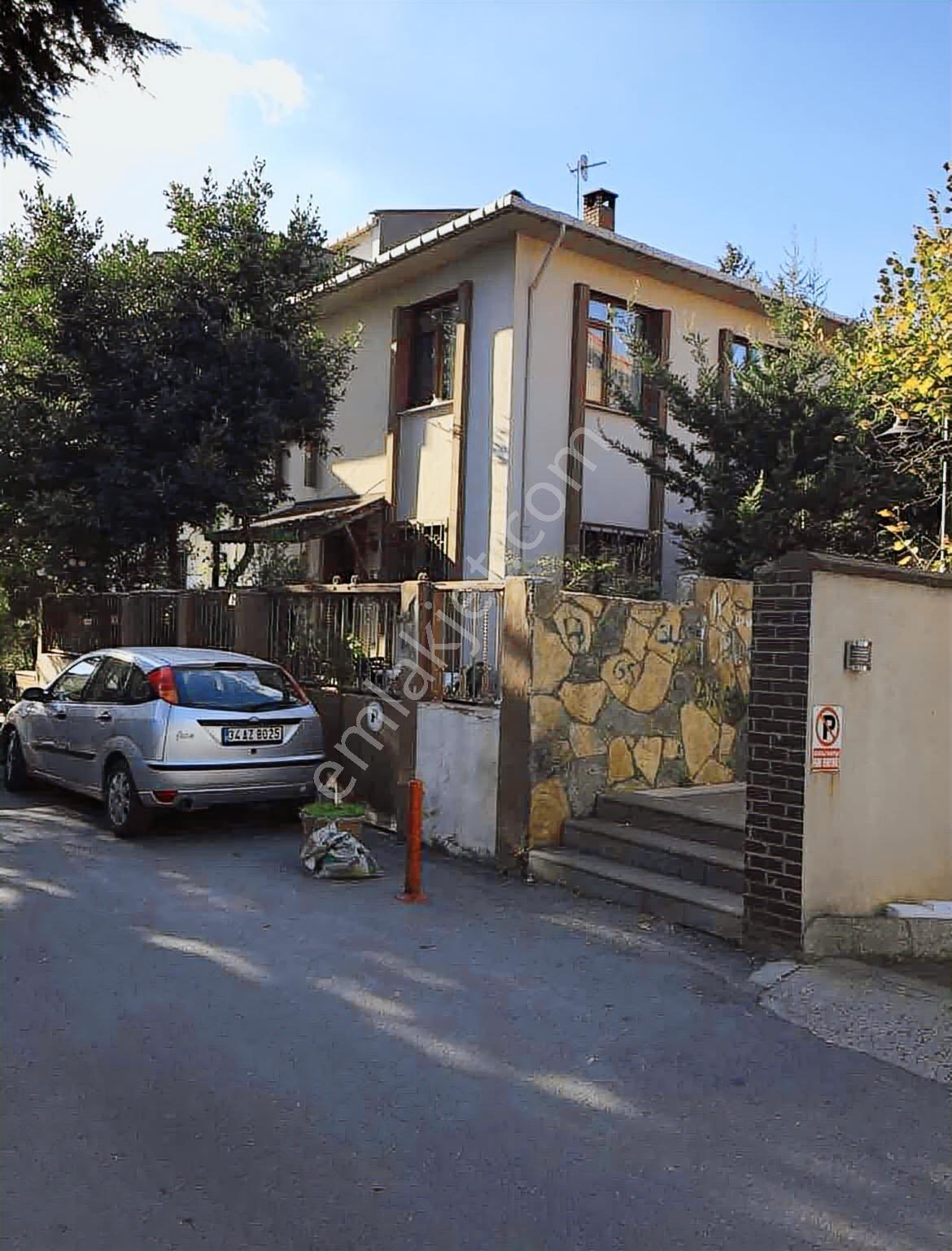 Koşuyolu ' Nun Nezih Sokağında Emsalsiz Satılık Müstakil Ev - Görsel 3