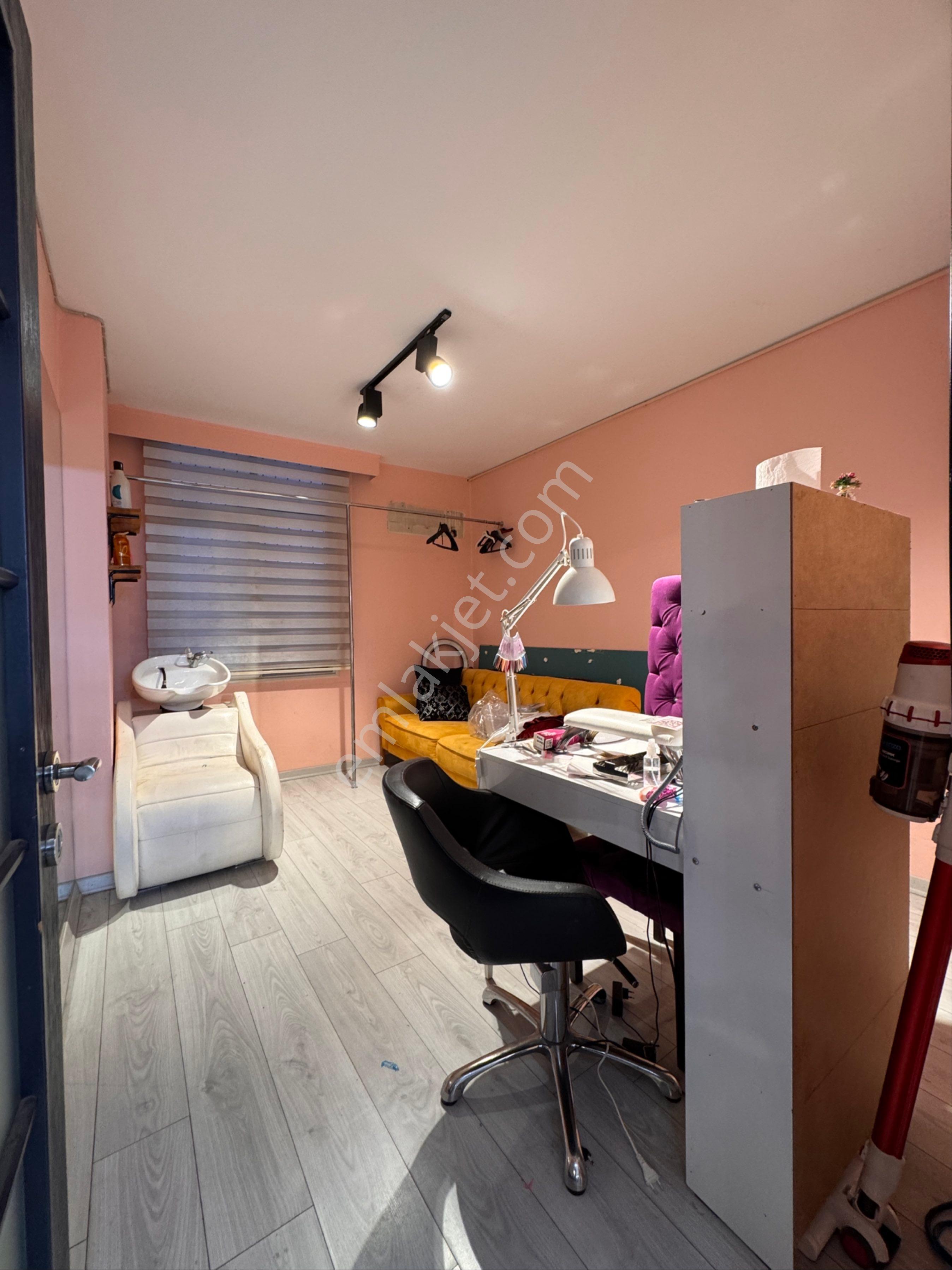 Güzellik Merkezine Uygun-1.kat-geniş 3 Bölümlü Kiralık İşyeri - Görsel 22