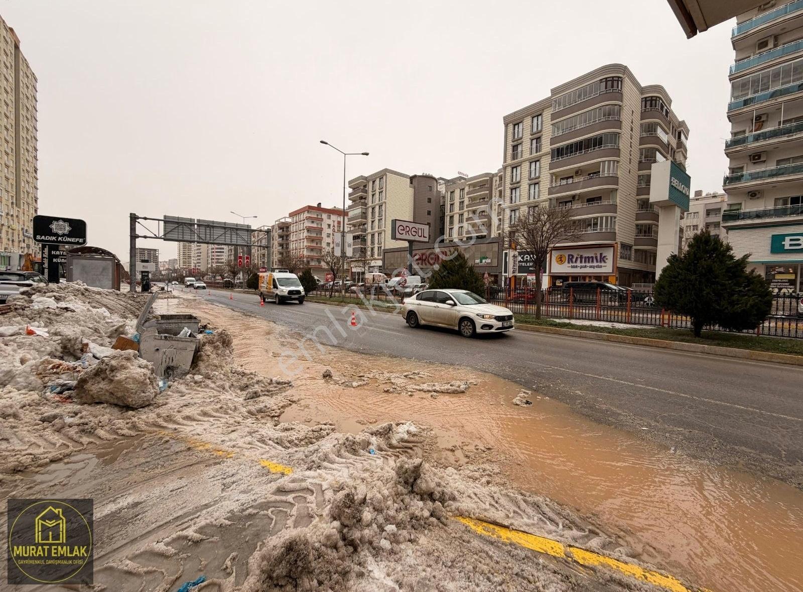Murat Emlak'tan Ana Cade Üzeri 1+1 Kiracılı Satılık Ofis - Görsel 19