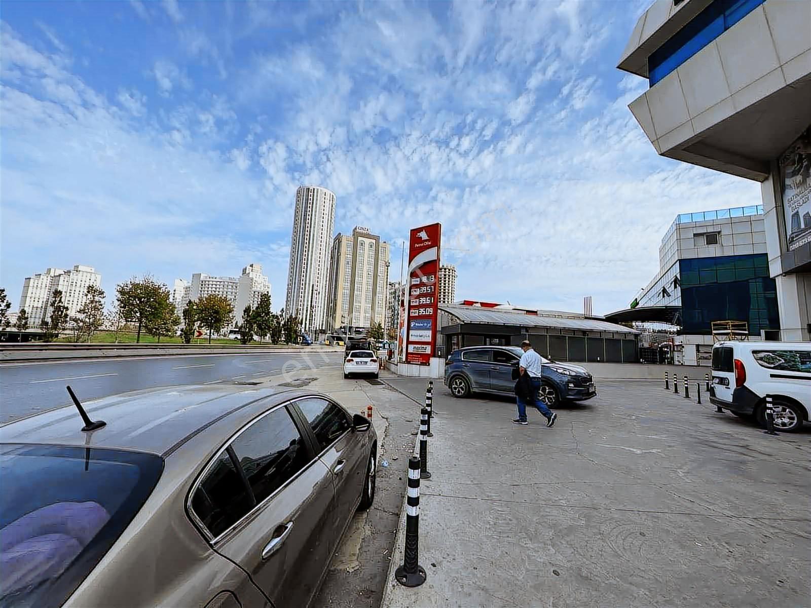 Metrobüs Yanı Eresin Sitesi İşyeri Veya Konut Olabilir Kiralık - Görsel 20