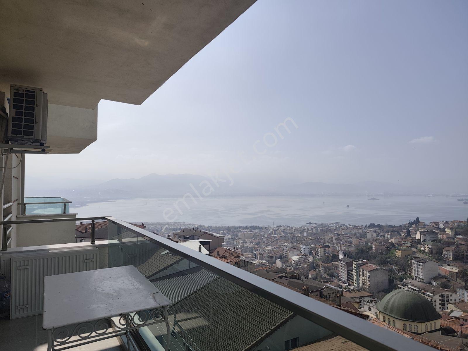 İzmit Bahçeşmede Satılık Full Eşyalı Ve Deniz Manzaralı Daire - Görsel 23