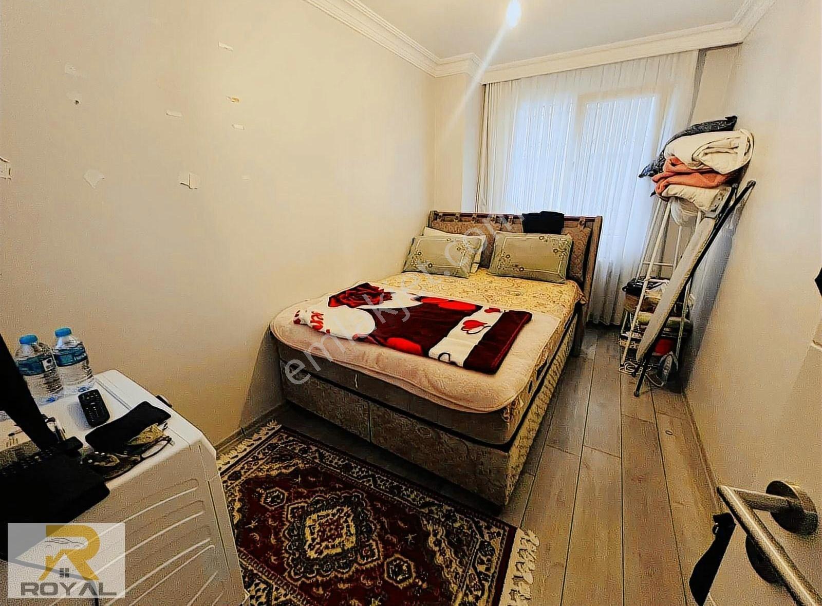 Royal'den Cumhriyet Mah'de Marmaray 2 Dakika 2+1kullanışlı Daire - Görsel 4
