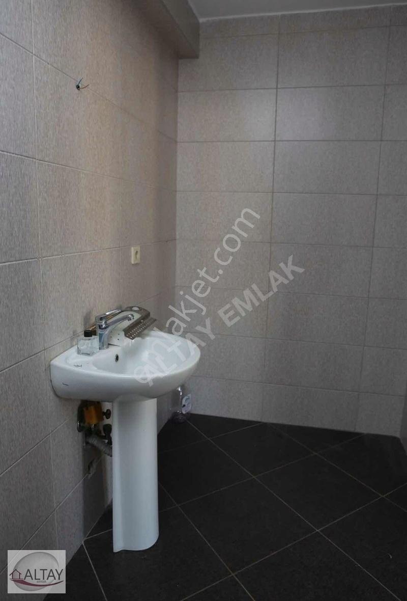 Küçükbakkalköy Prestij Caddesi Girişinde Dubleks Ofis 55.000tl - Görsel 27