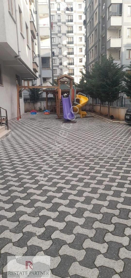 Ümraniye İstiklalde Merkezi Konumda Satılık 2+1 - Görsel 14