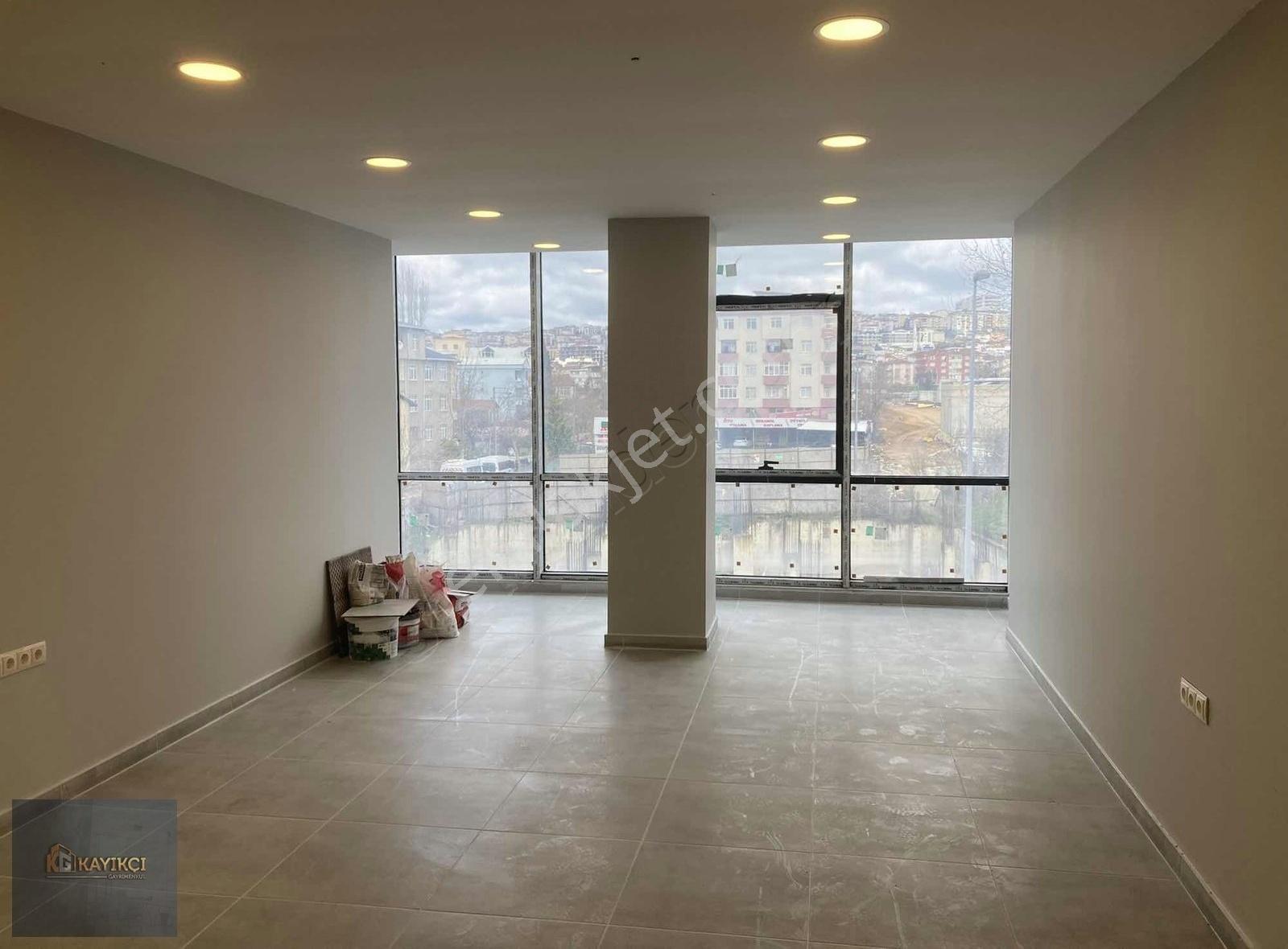 Tümev Plaza'da 60 M2 Kiralık Ofis - Görsel 12
