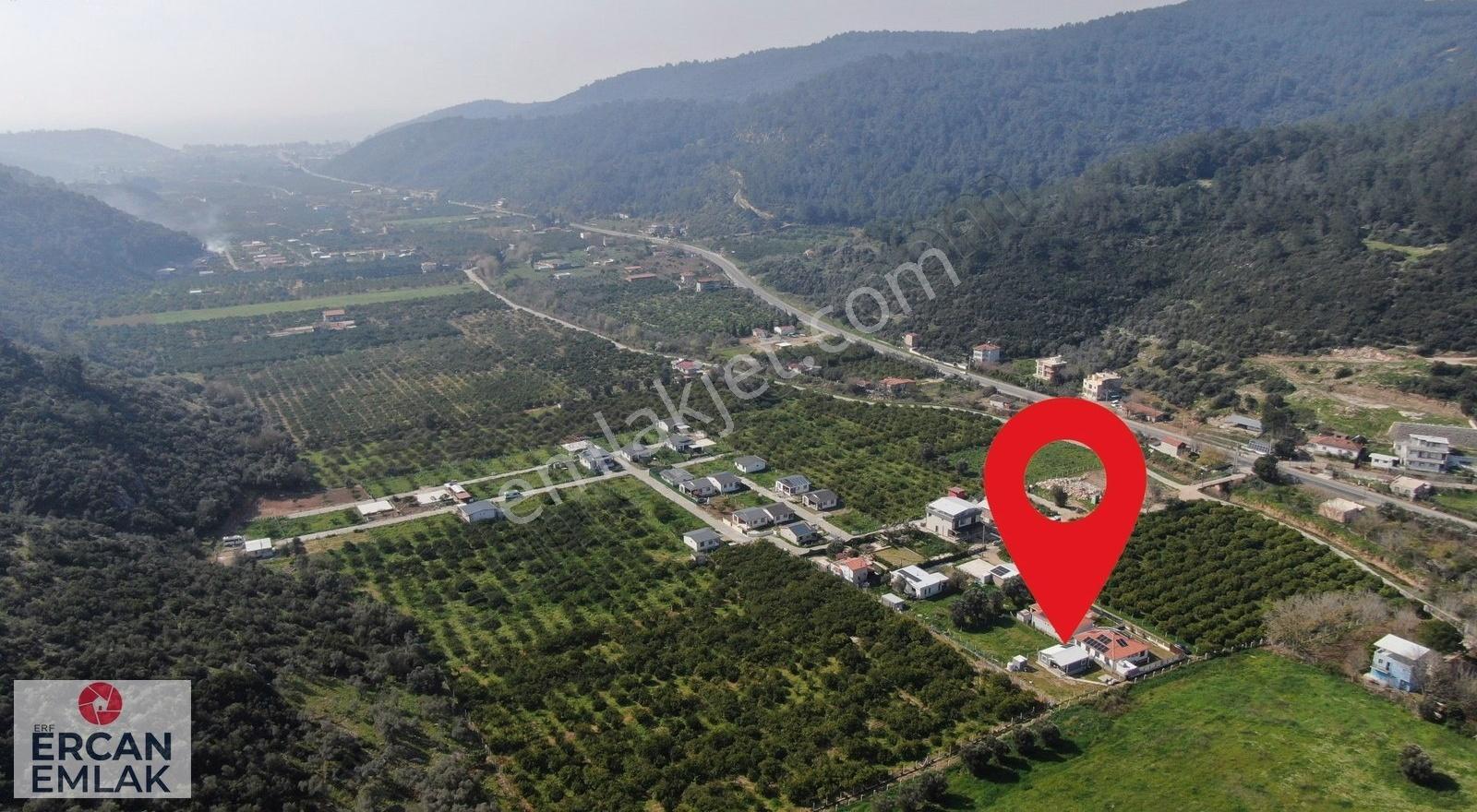 Menderes Ahmetbeyli 'de 450 M Bahçe İçinde Müstakil Ev - Görsel 8