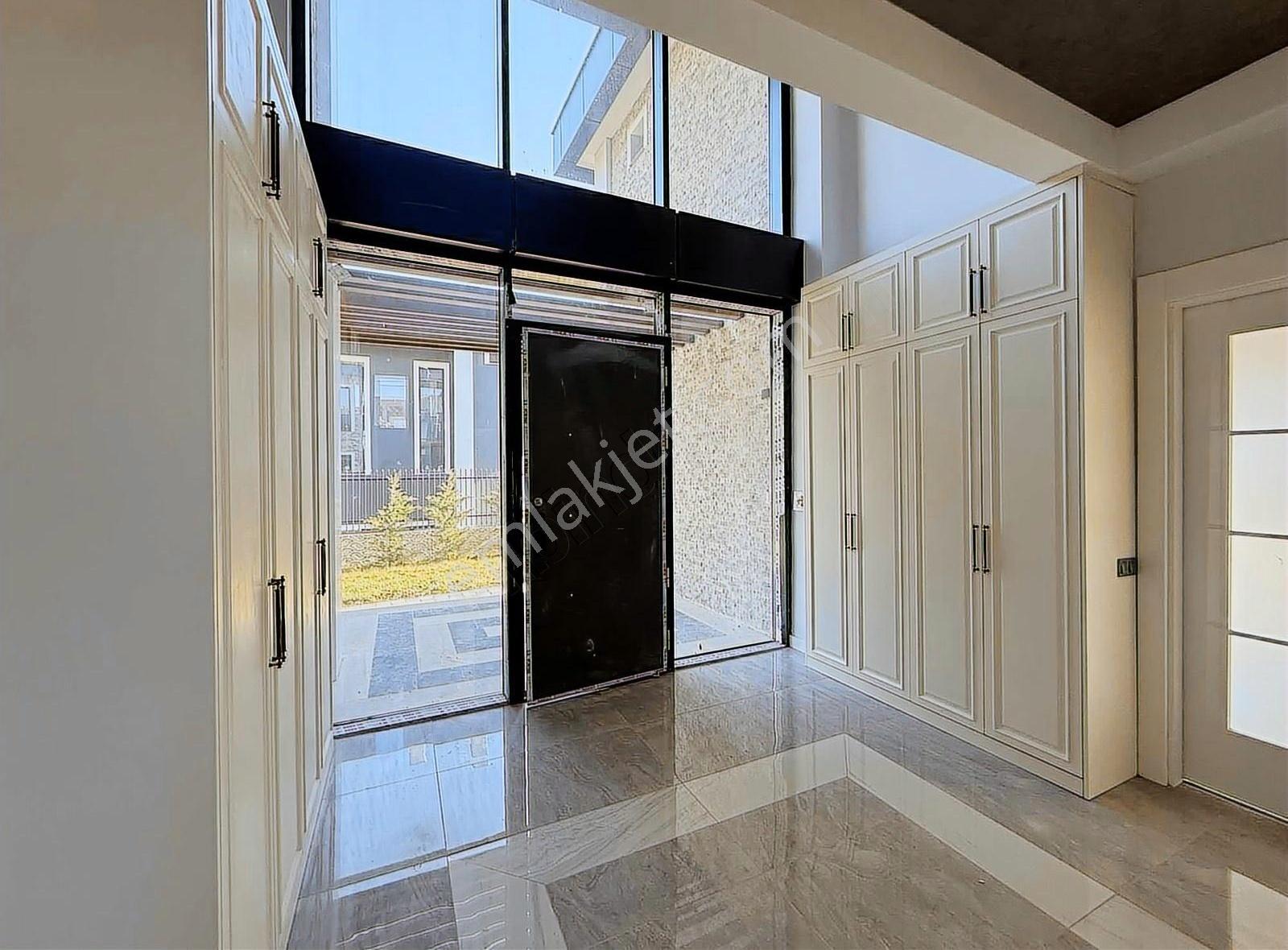 Pogadan İncek'te Kiralık Rüya Villa - Görsel 13
