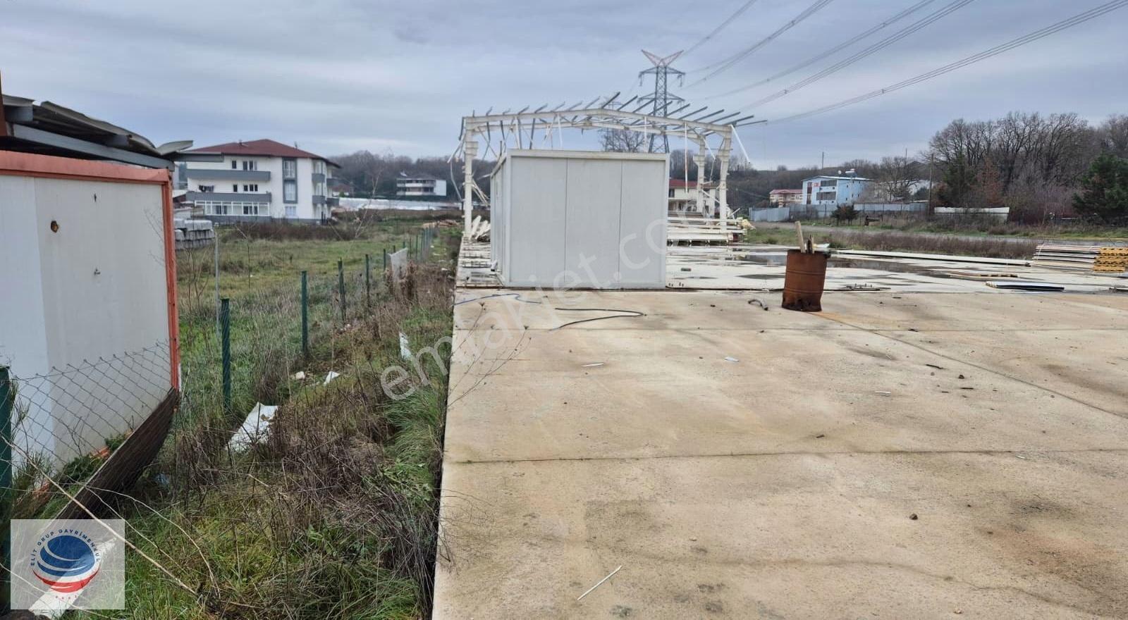 Cumaköy'de Satılık 2600 M² Alanda 1000 M² Beton Sahalı Arsa - Görsel 2