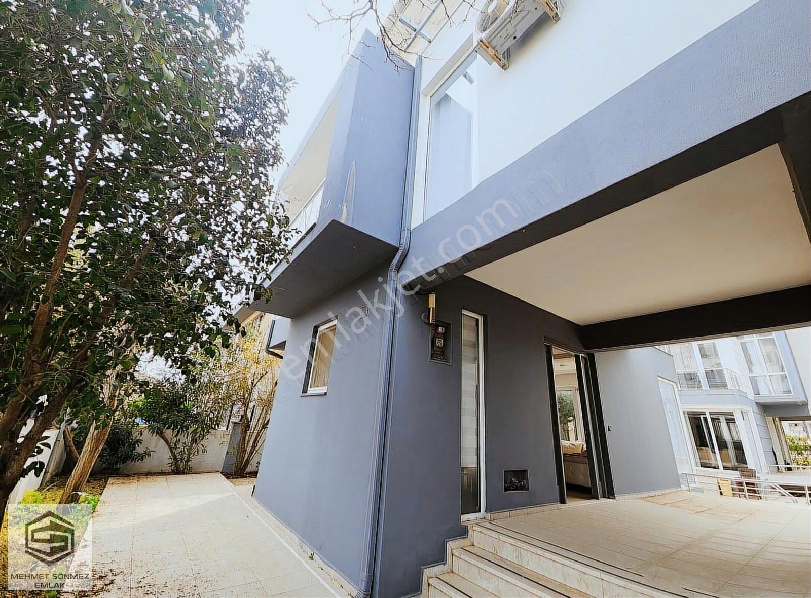 Belek'te Havuzu Site'de 4+1 Tripleks Köşe Villa - Görsel 7