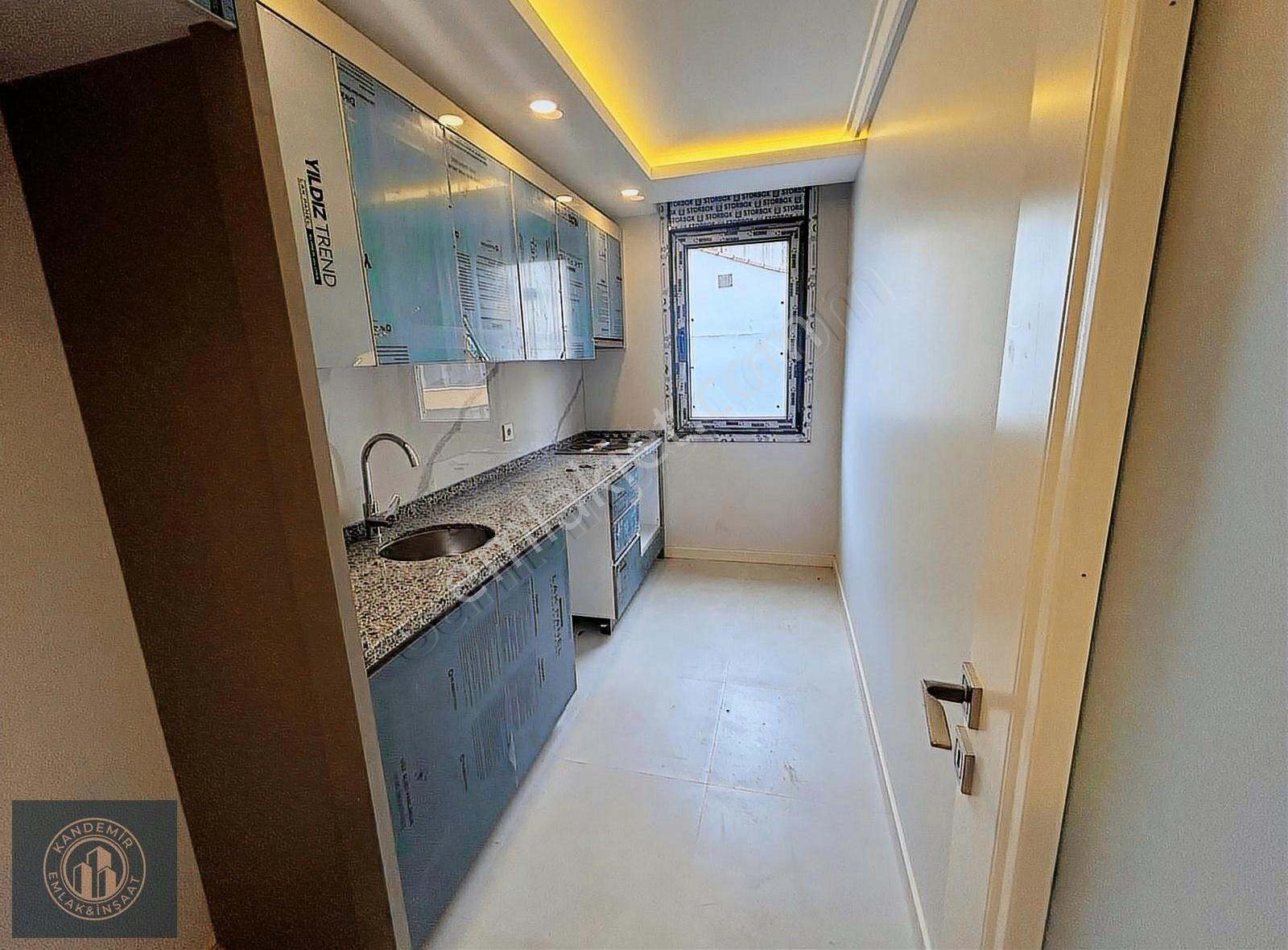 Üsküdar Merkez Nevçarşı Yanında 2+1 Otoparklı Daire - Görsel 4