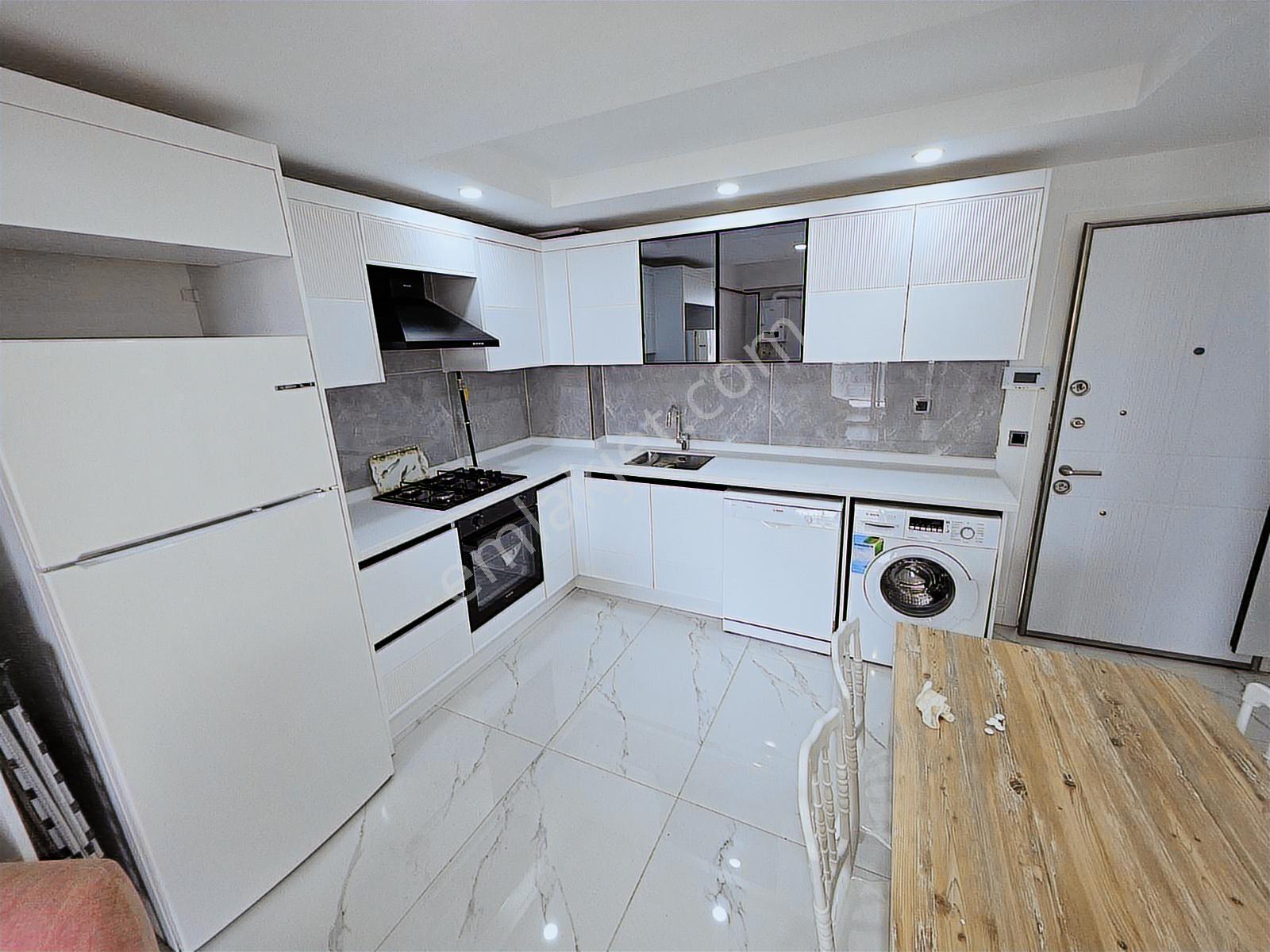 Eşyalı Geniş 1+1 / Her Katta Dairemiz Var - Görsel 12