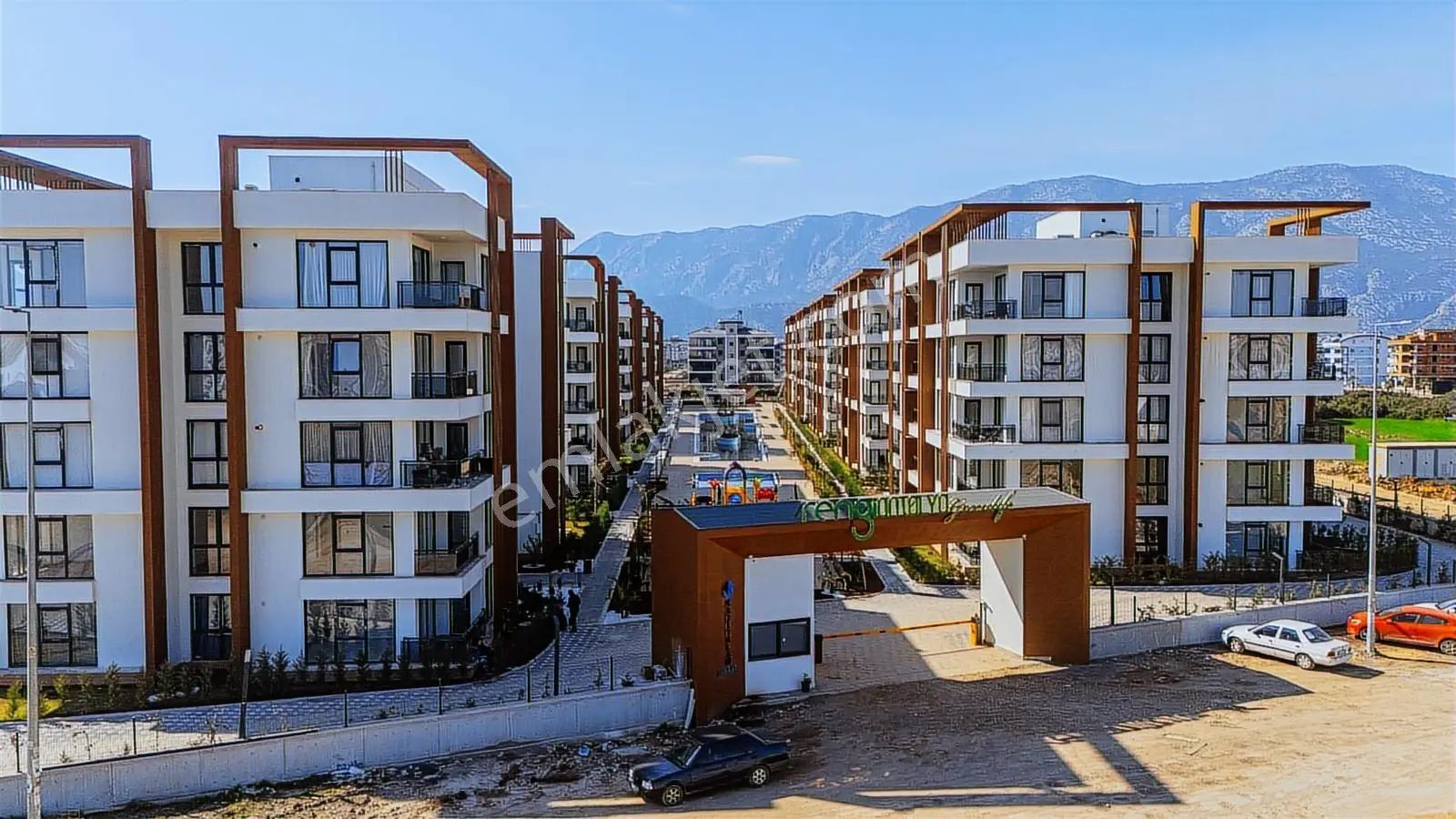 Eşyalı Geniş 1+1 / Her Katta Dairemiz Var - Görsel 24