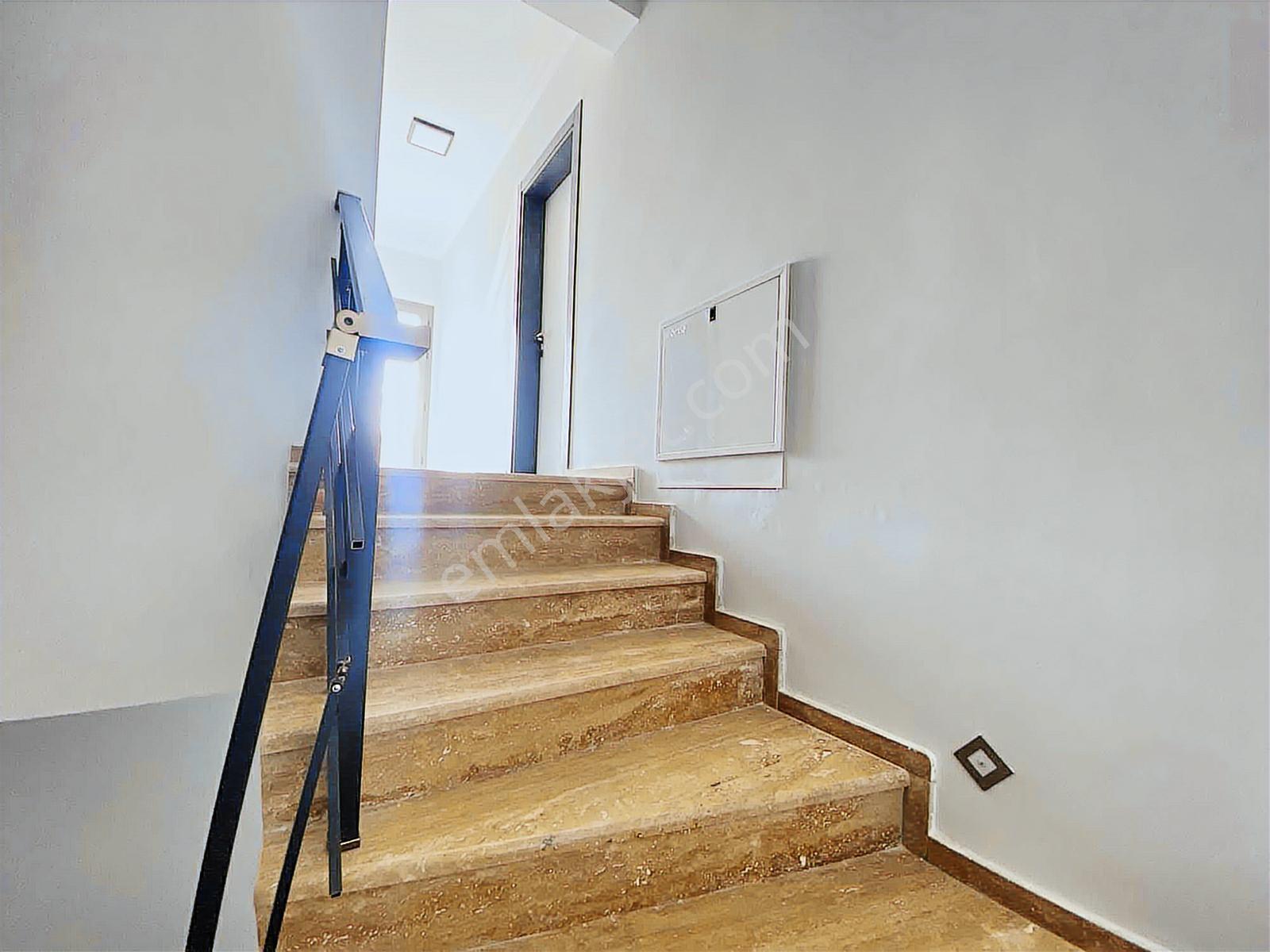 Akalından 4+1 220m2 Villa - Görsel 21