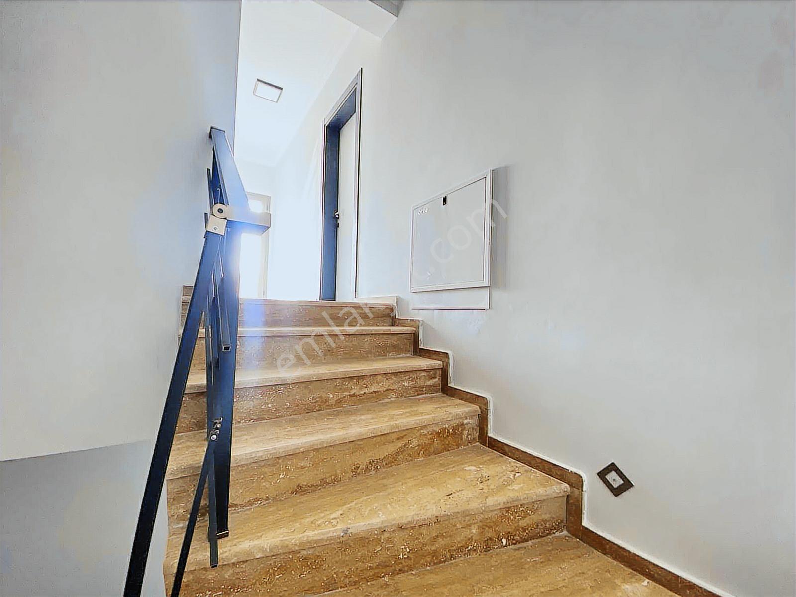 Akalından 4+1 220m2 Villa - Görsel 22