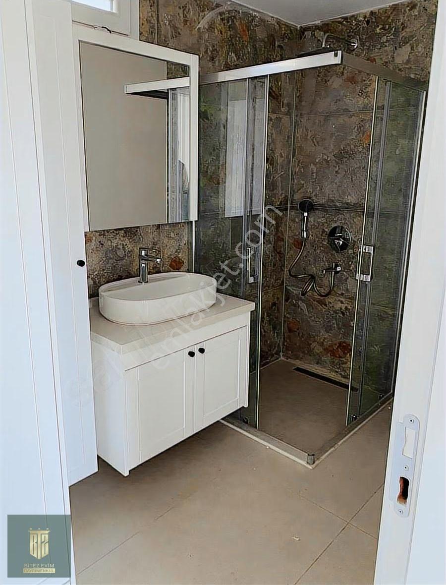 Dörttepe Natur Bodrum Sitesinde Eb. Banyolu 2+1 Bahçe Katı Daire - Görsel 8