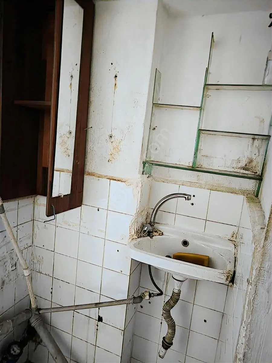 Dükkan 20 M2 Aciil Satılık Turgut Emlak'tan