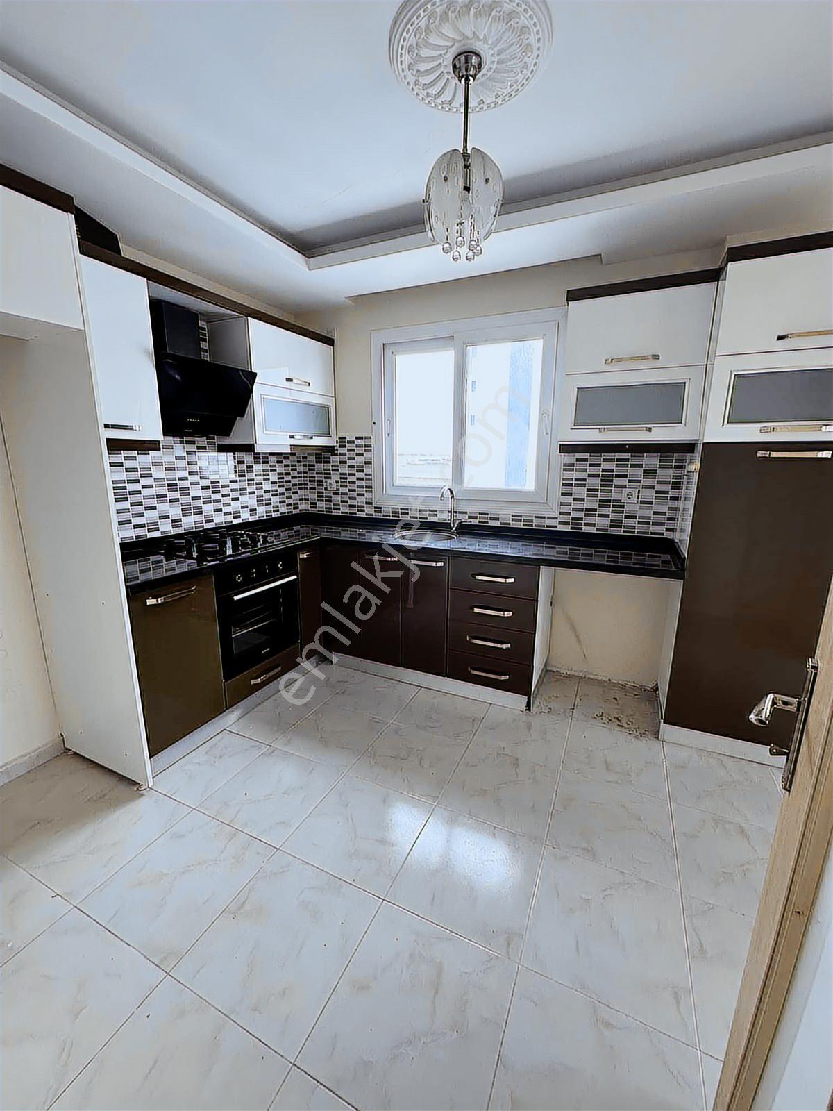Belediye Arkası 2+1 K.mutfak Cam Balkon Kiralık Daire