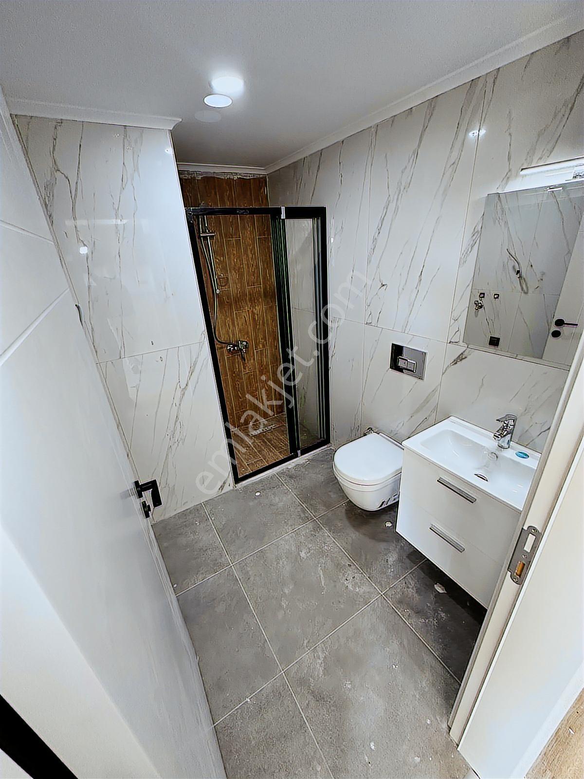 Gökhan Gökdemir'den Site İçinde Deniz Manzaralı Kiralık Daire - Görsel 9
