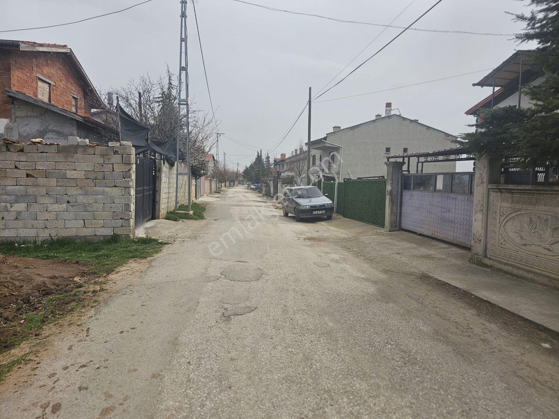 Hasan Köy Cd Yakını Meram Bahçeşehir'de 3+1 Müstakil Bahçeli Ev - Görsel 8