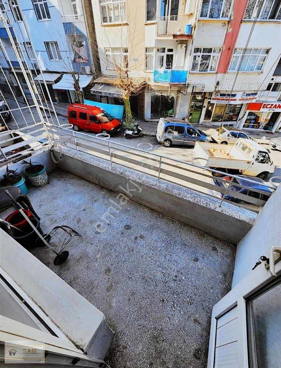 Bulvara Cephe Rasathane'de 3+1 1. Kat Asansörlü - Görsel 5