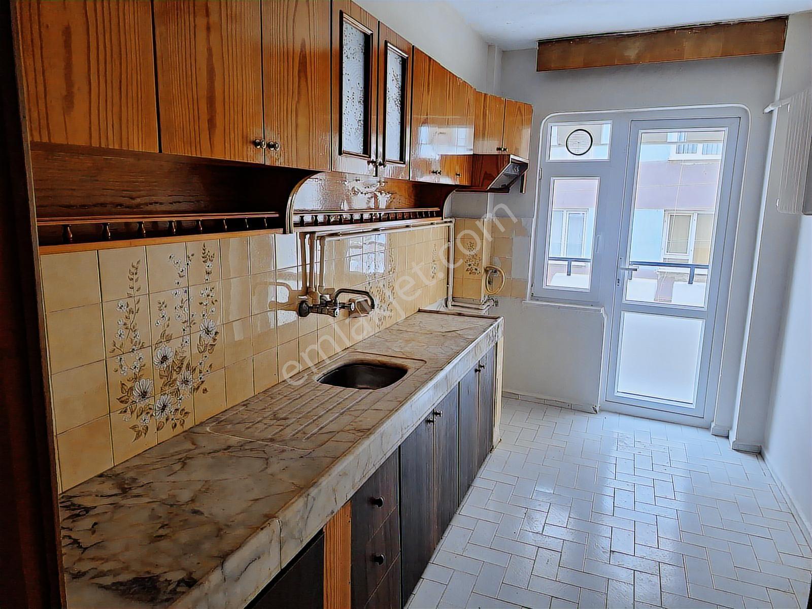 Esen'den Altıparmakta Arakat Kiralık Daire - Görsel 29
