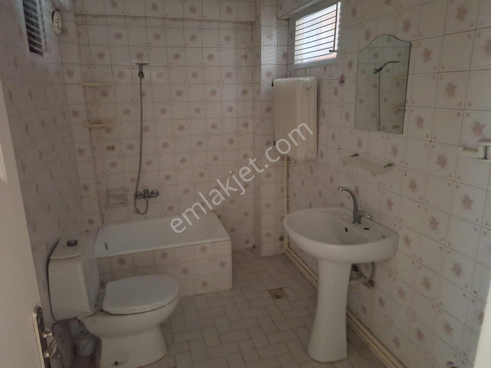 Esen'den Altıparmakta Arakat Kiralık Daire - Görsel 14