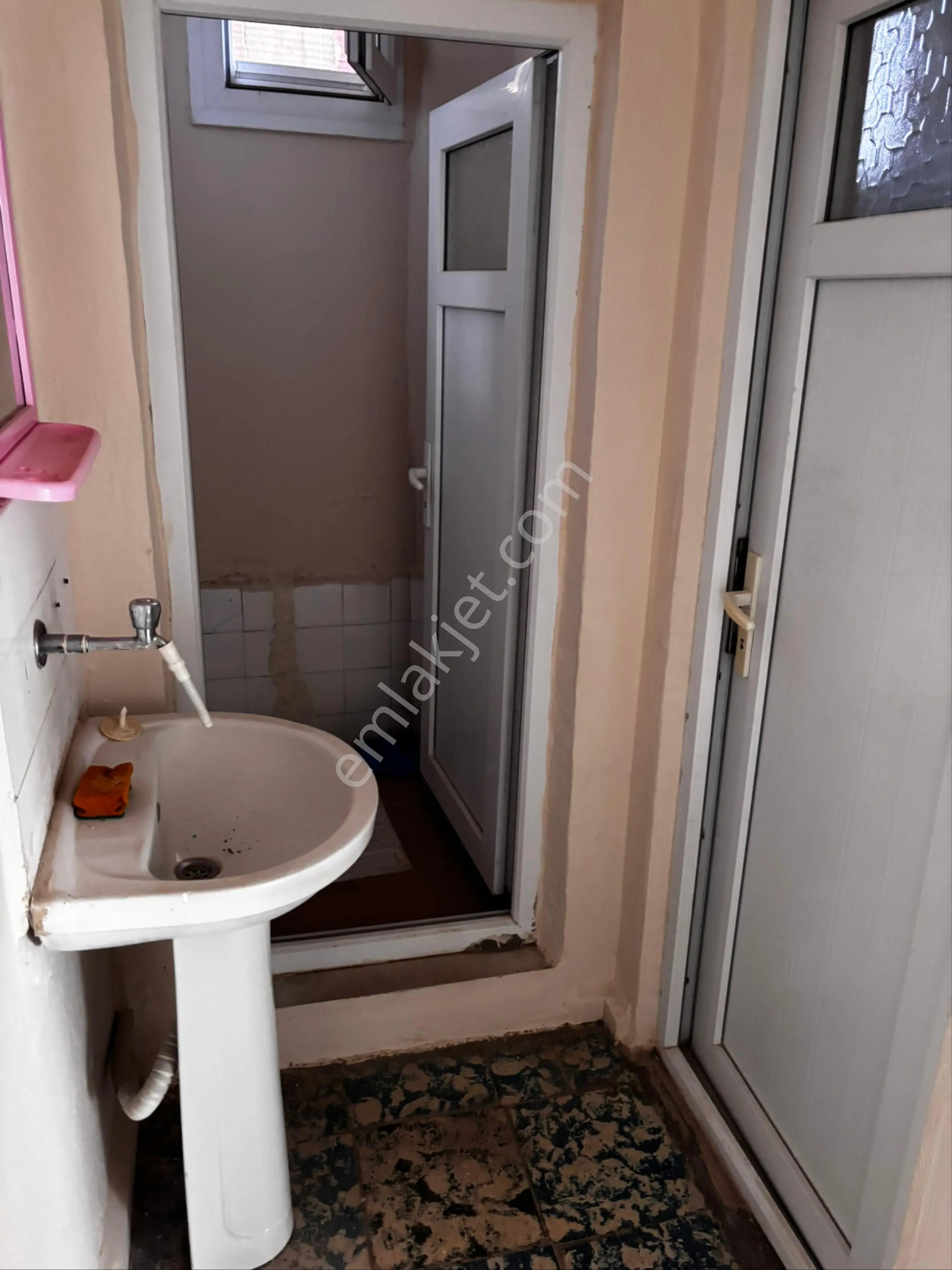 Yeni Mahallede Kiralık 3+1 Doğalgazlı Daire - Görsel 11