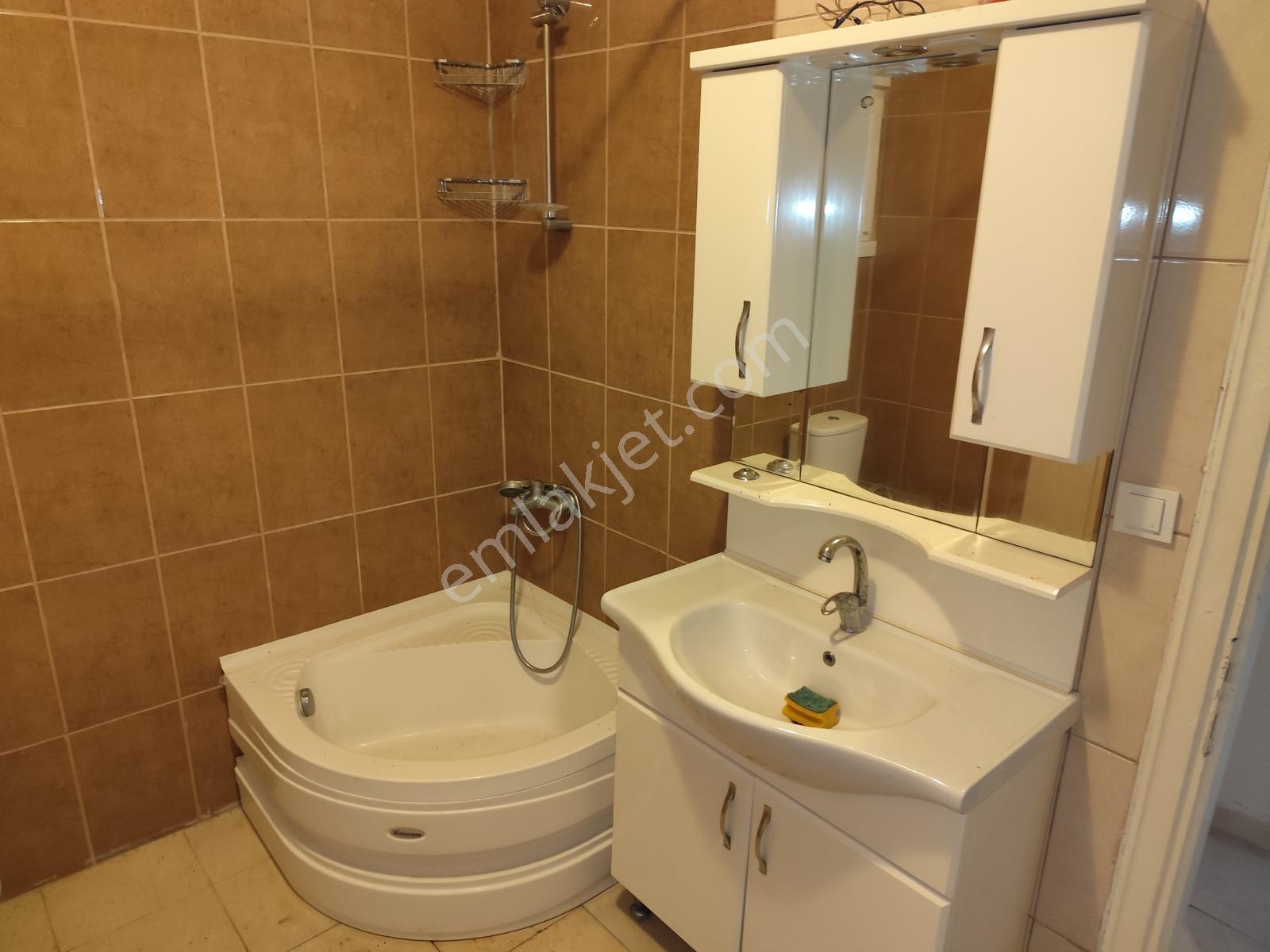 Fatih Ptt Arkası Satılık 3+l Salon Zemin Kat Daire - Görsel 3