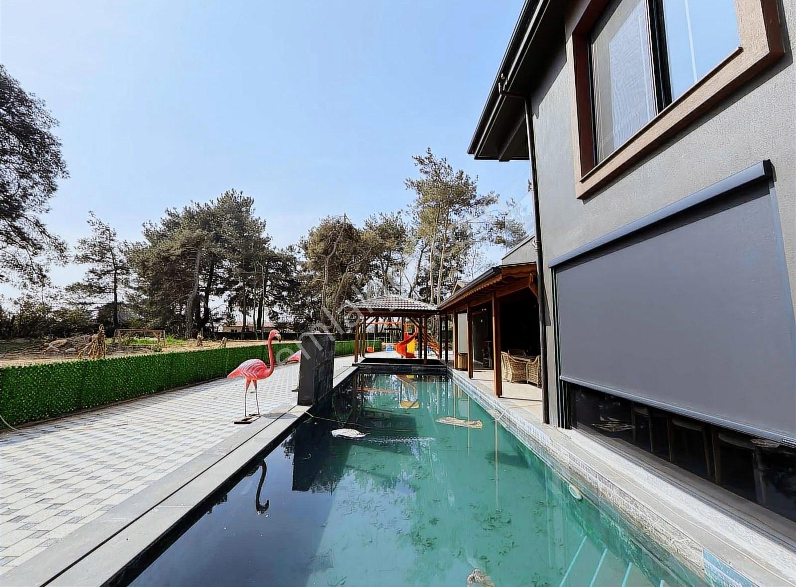 İzmir Buca Karacaağaç 5 Dönüm Arsa Özel Yapım 6+1 Müstakil Villa