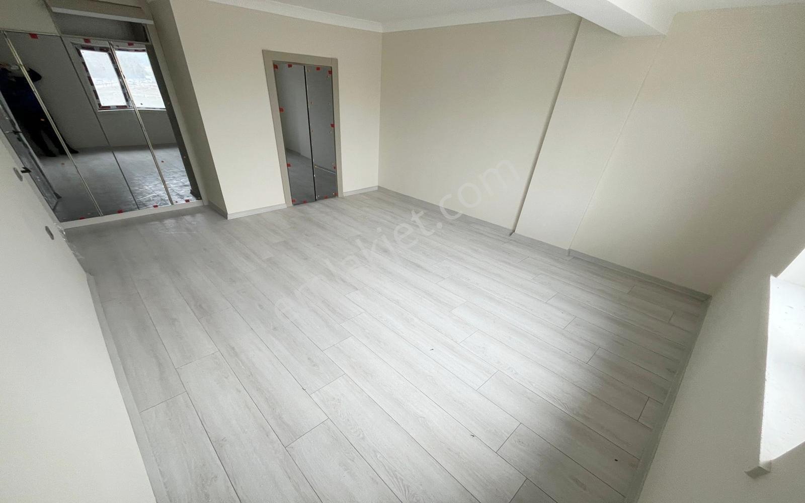 Yenikent Emlak'tan 3+1 Satılık 140 M2 Süper Ötesi Daire - Görsel 25